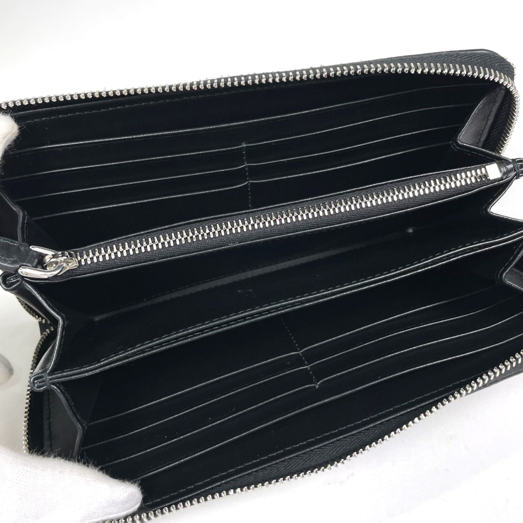 Prada Black Leather Long Wallet (Bi-Fold) (Pre-Owned)