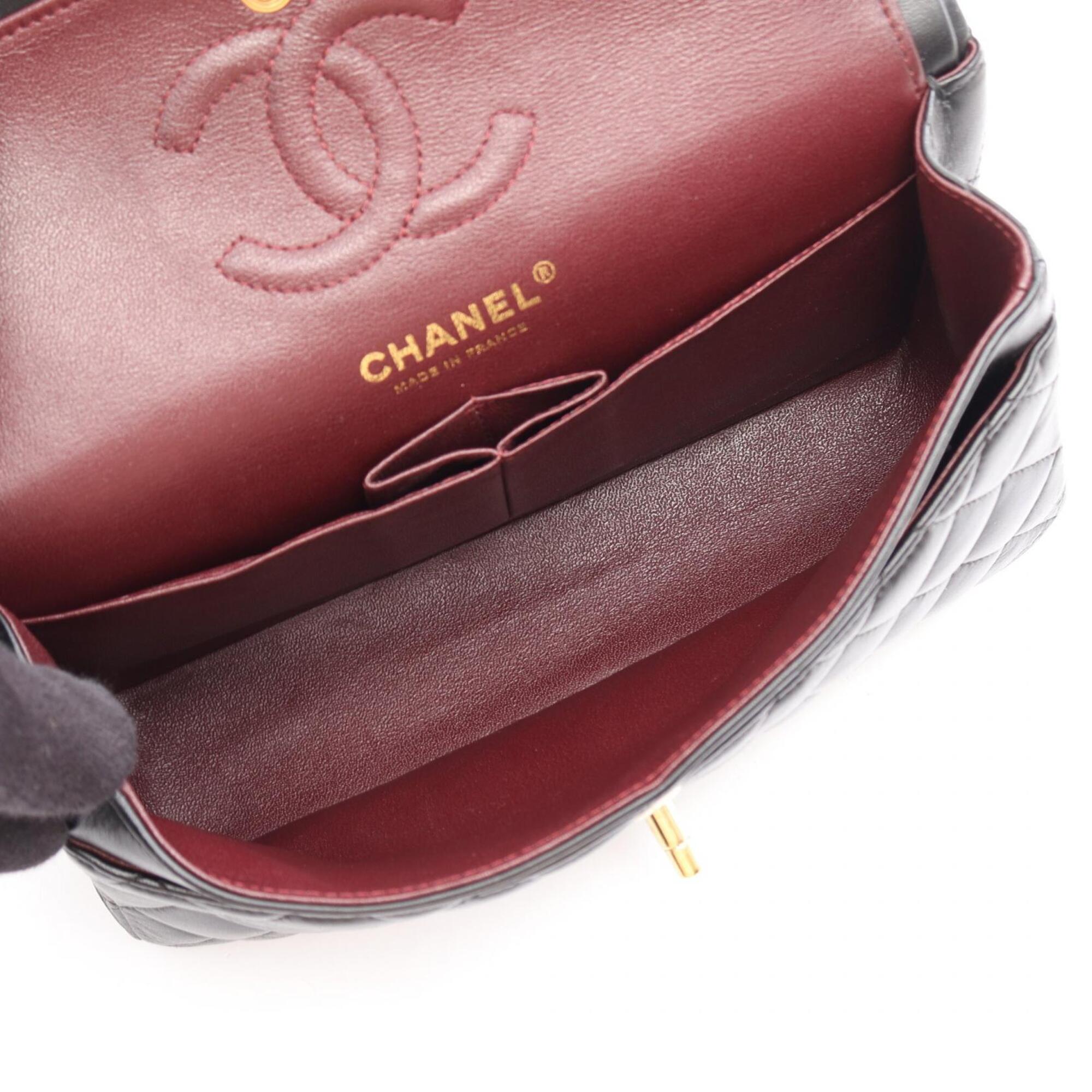 Chanel Black Leather Handbag Shoulder Bag (Pre-Owned)