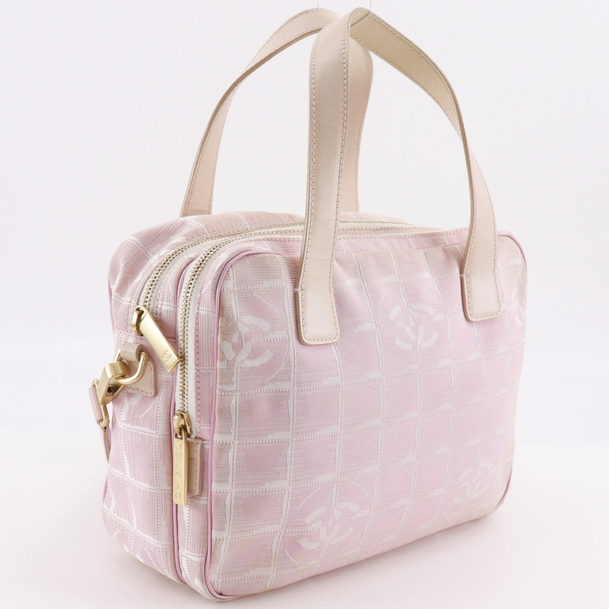 Chanel New Travel Line Pink Nylon Canvas Handbag (Pre-Owned)