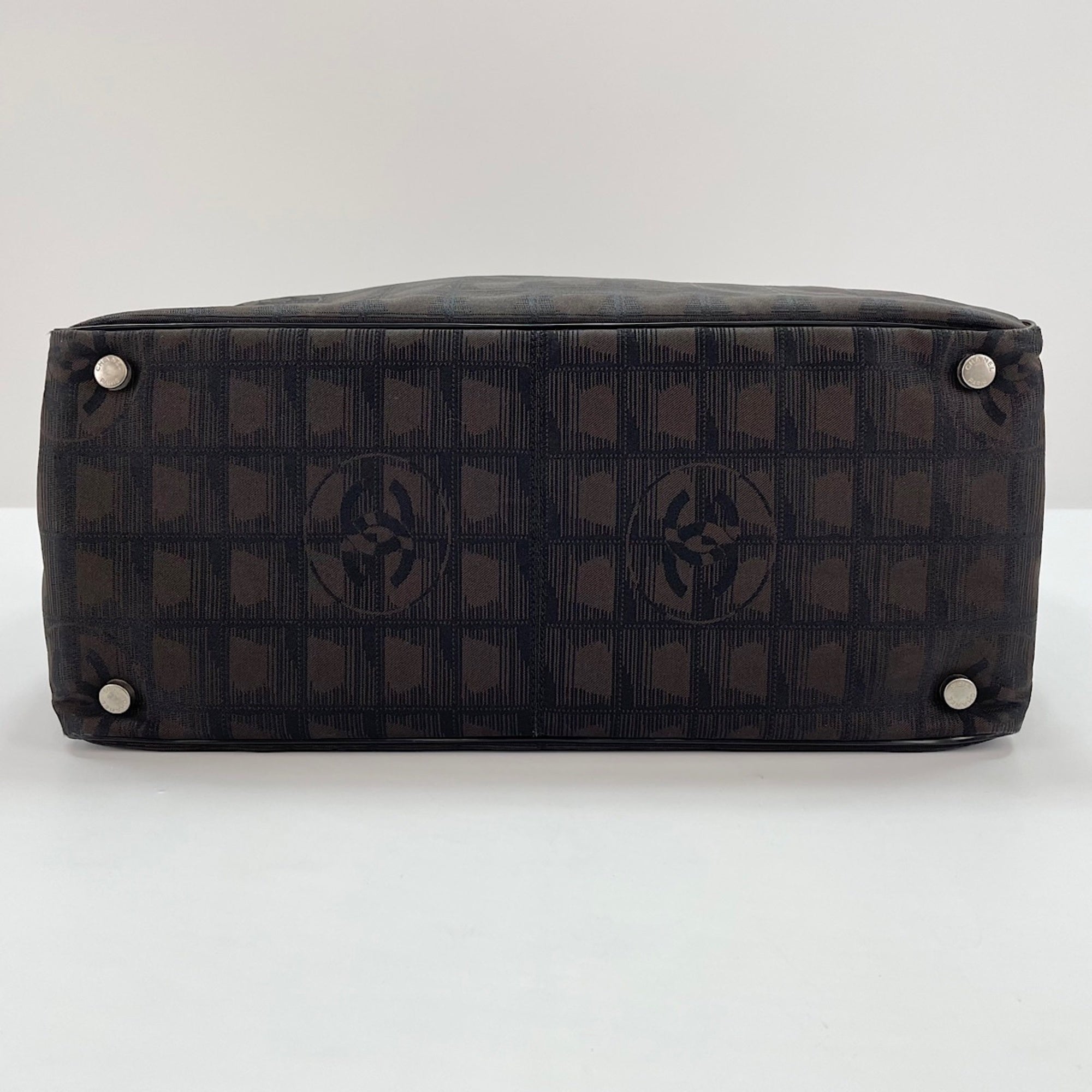 Chanel Brown New Travel Line Tote Bag (Pre-Owned)