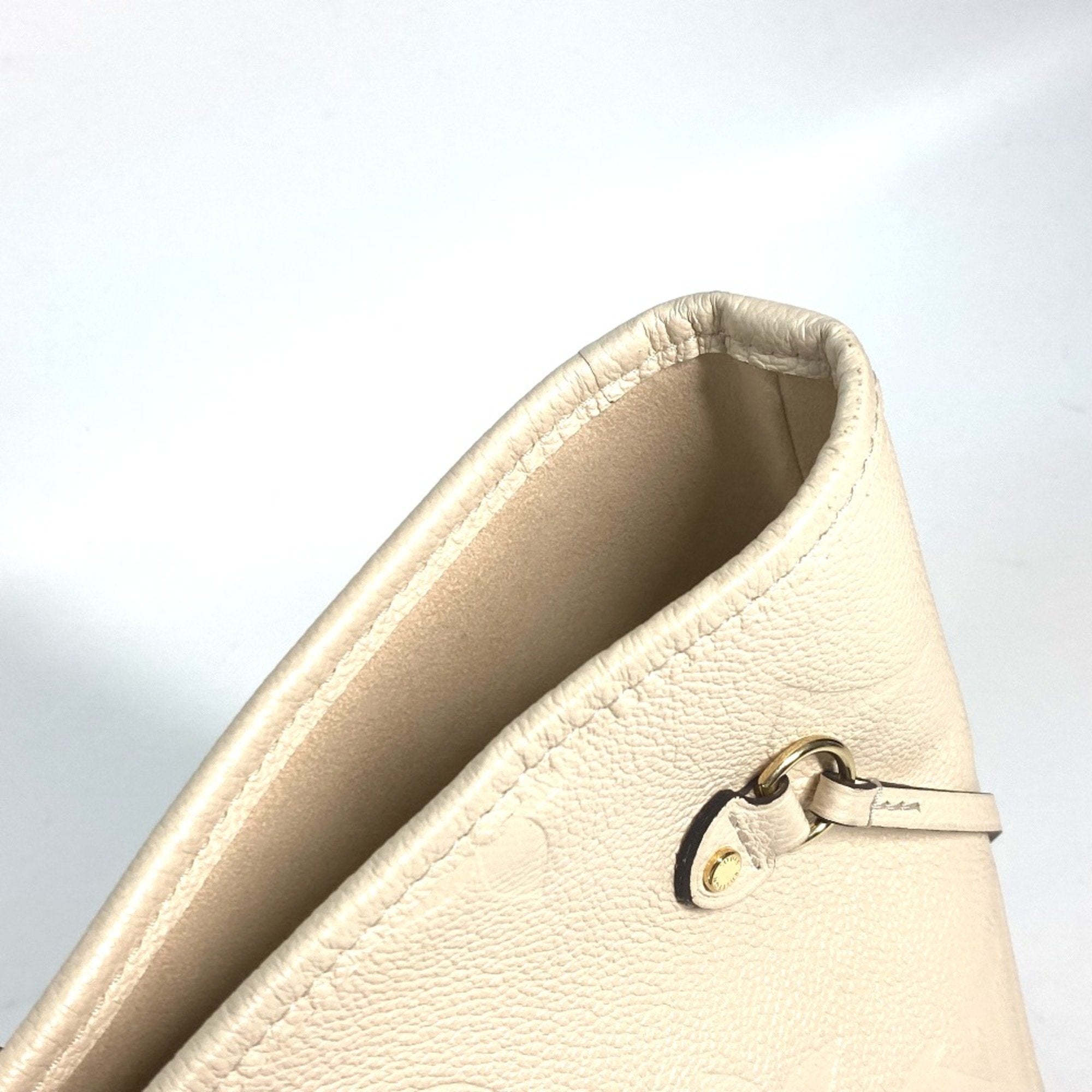 Louis Vuitton Beige Other Tote Bag (Pre-Owned)