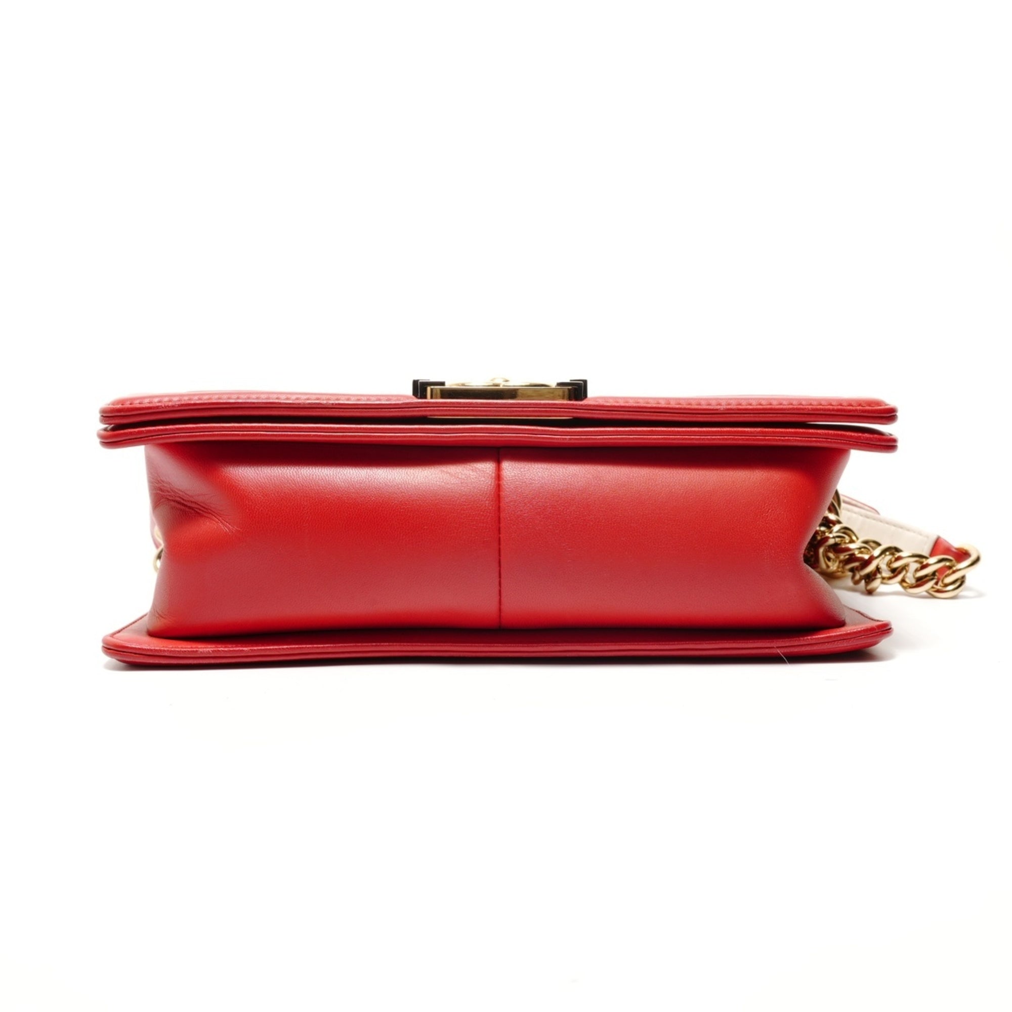 Chanel Boy Chanel Red Color Shoulder Bag (Pre-Owned)