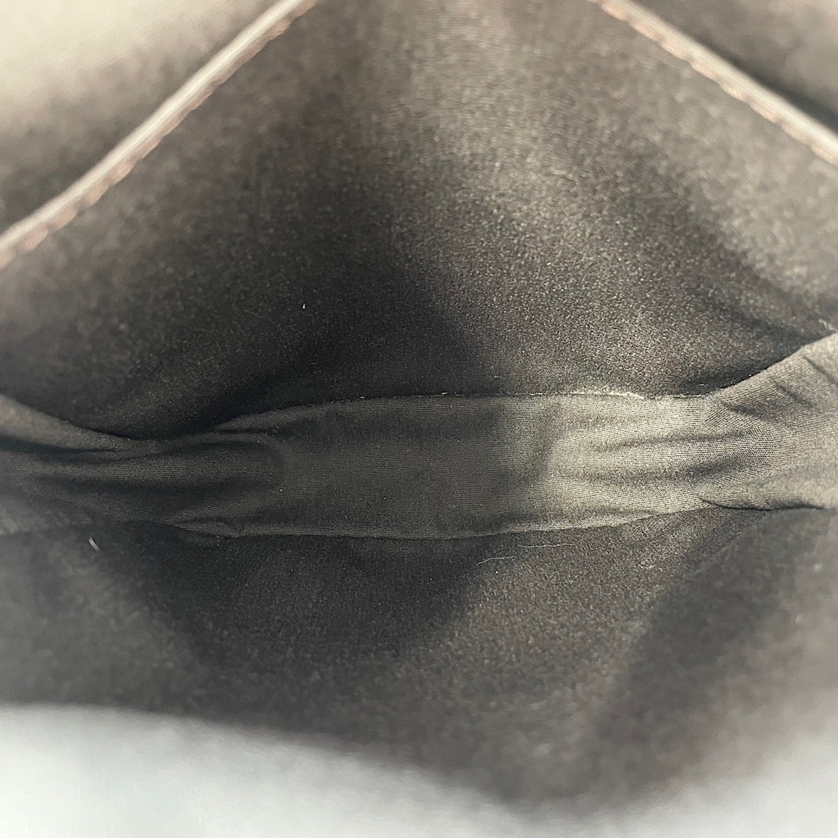 Louis Vuitton Brown Shoulder Bag (Pre-Owned)