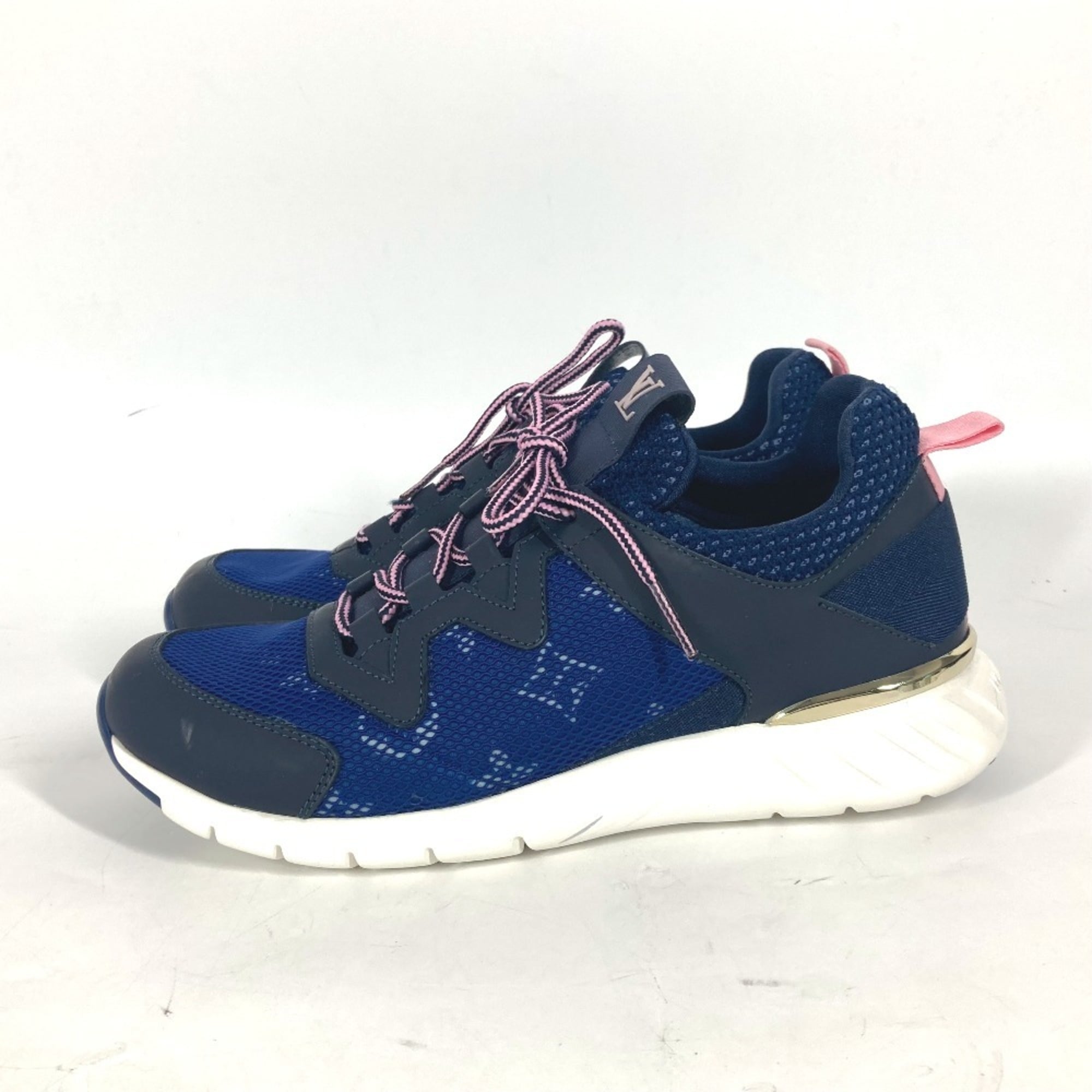 Louis Vuitton Blue Pink Sneakers (Pre-Owned)