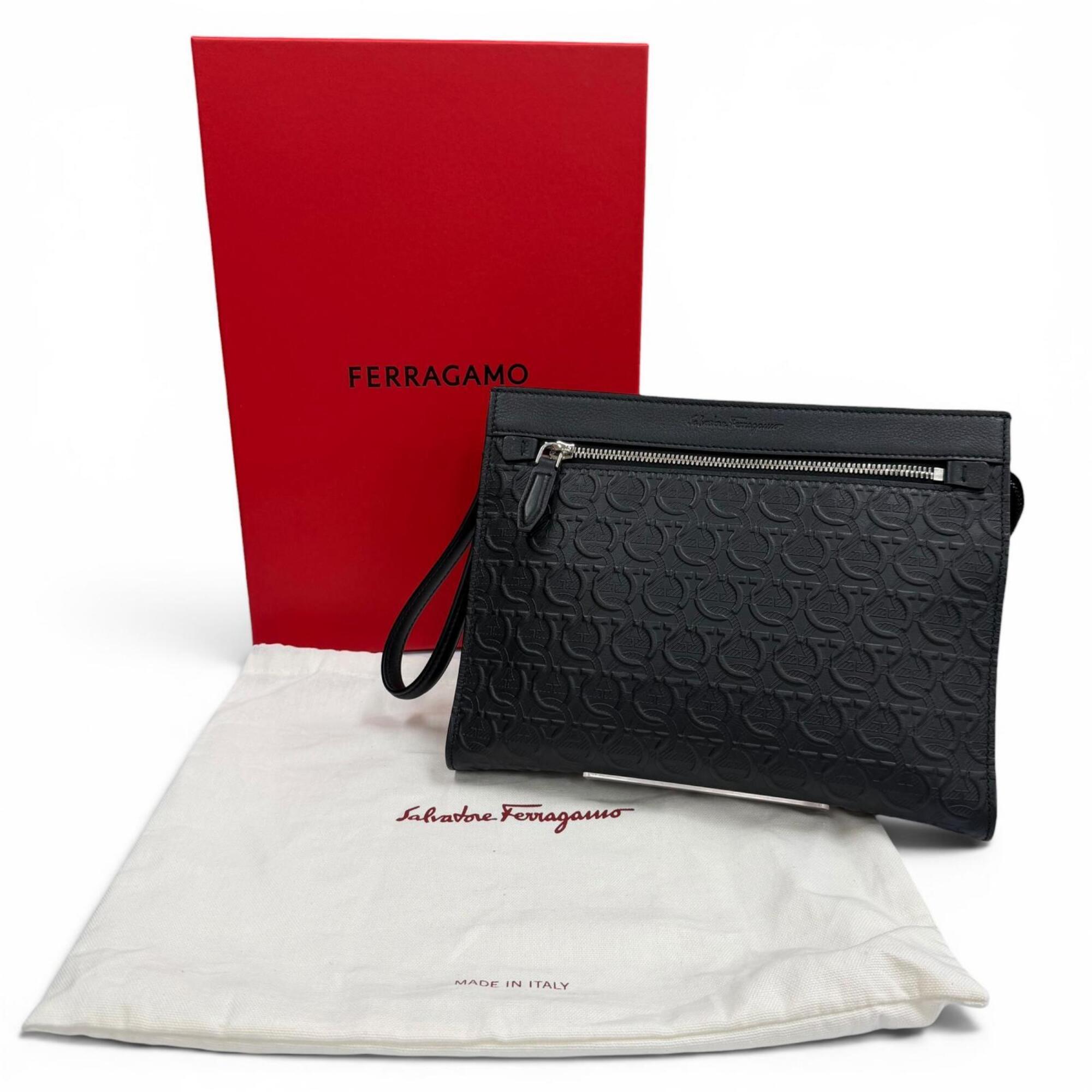 Salvatore Ferragamo Black Leather Clutch Bag (Pre-Owned)