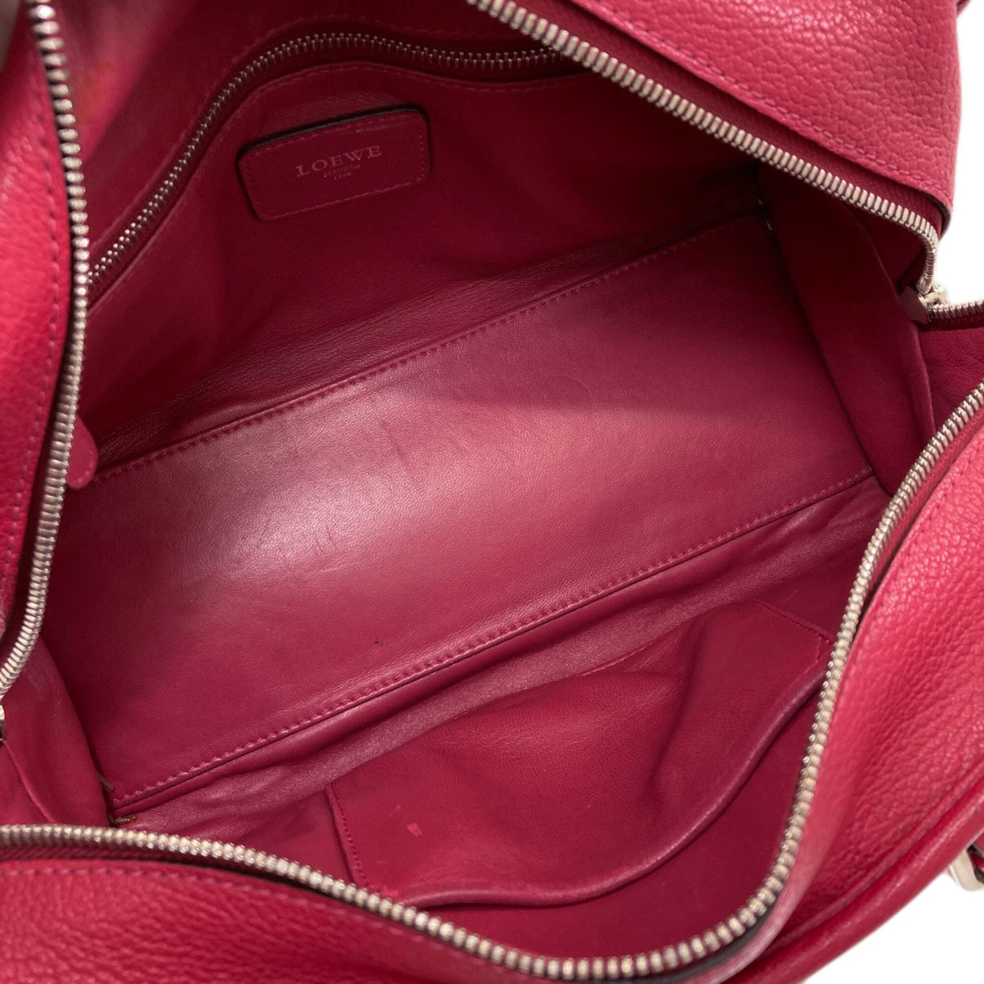 Loewe Red Color Leather Handbag (Pre-Owned)