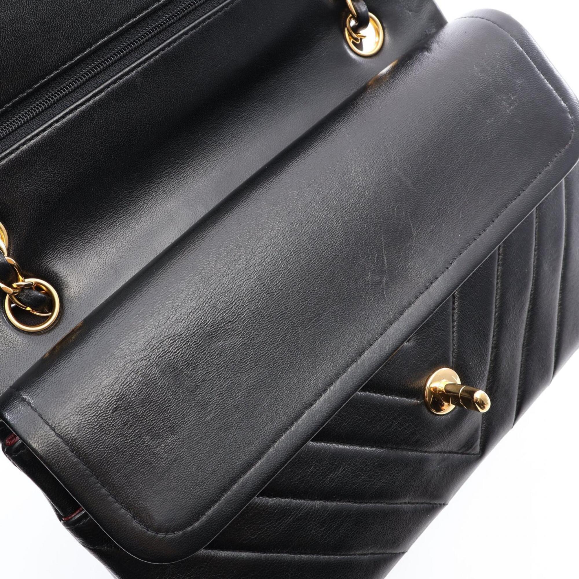 Chanel Black Leather Handbag Shoulder Bag (Pre-Owned)