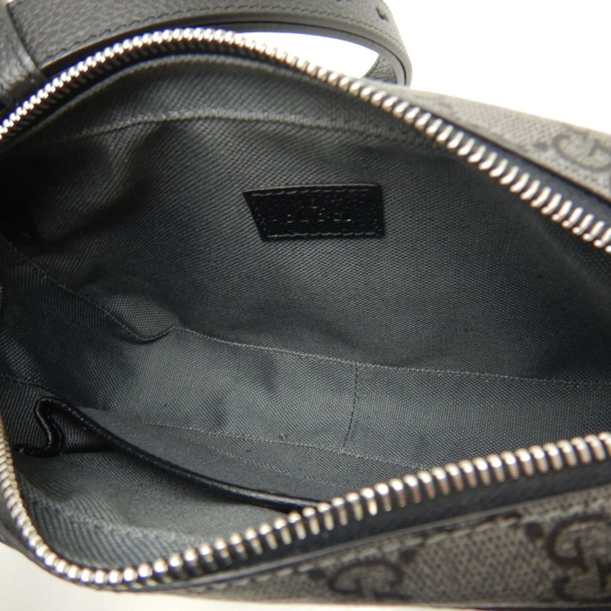 Gucci Black Gg Supreme Canvas Shoulder Bag (Pre-Owned)