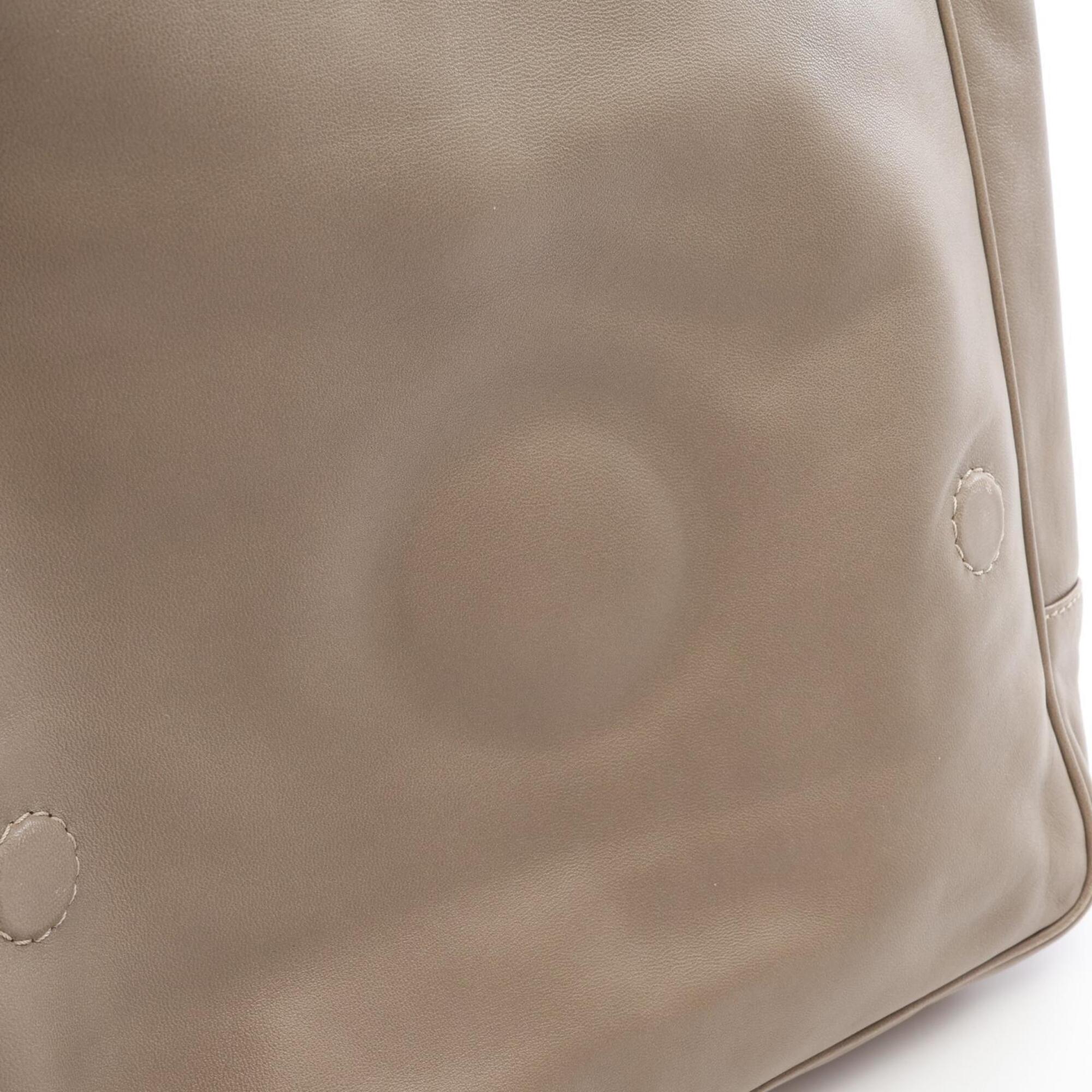 Loewe Beige Leather Handbag Shoulder Bag (Pre-Owned)