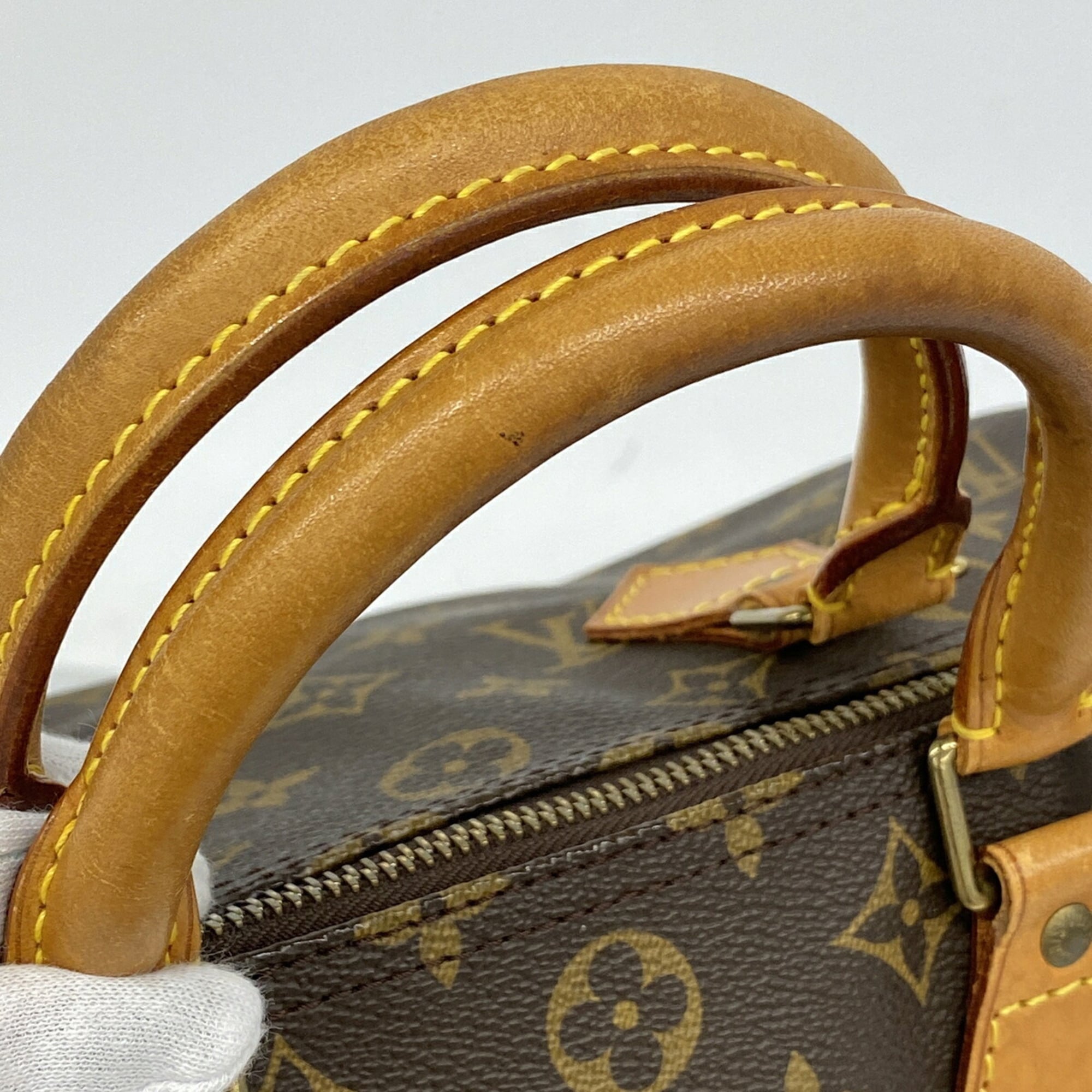 Louis Vuitton Brown Handbag (Pre-Owned)