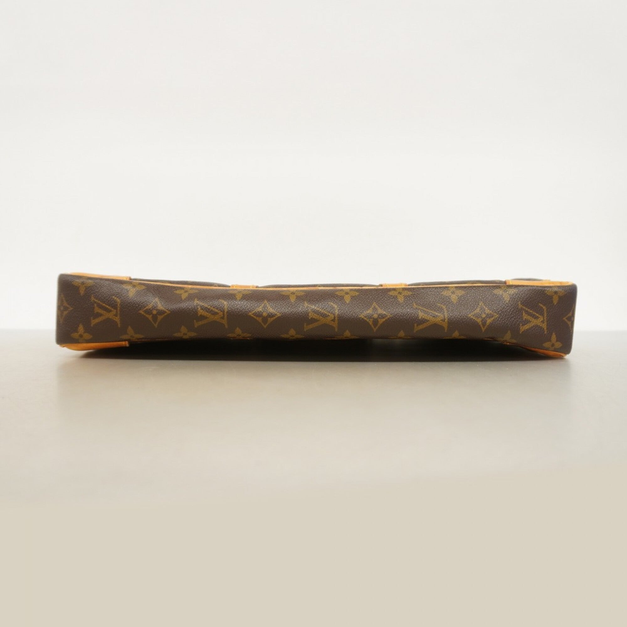 Louis Vuitton Brown Briefcase (Pre-Owned)