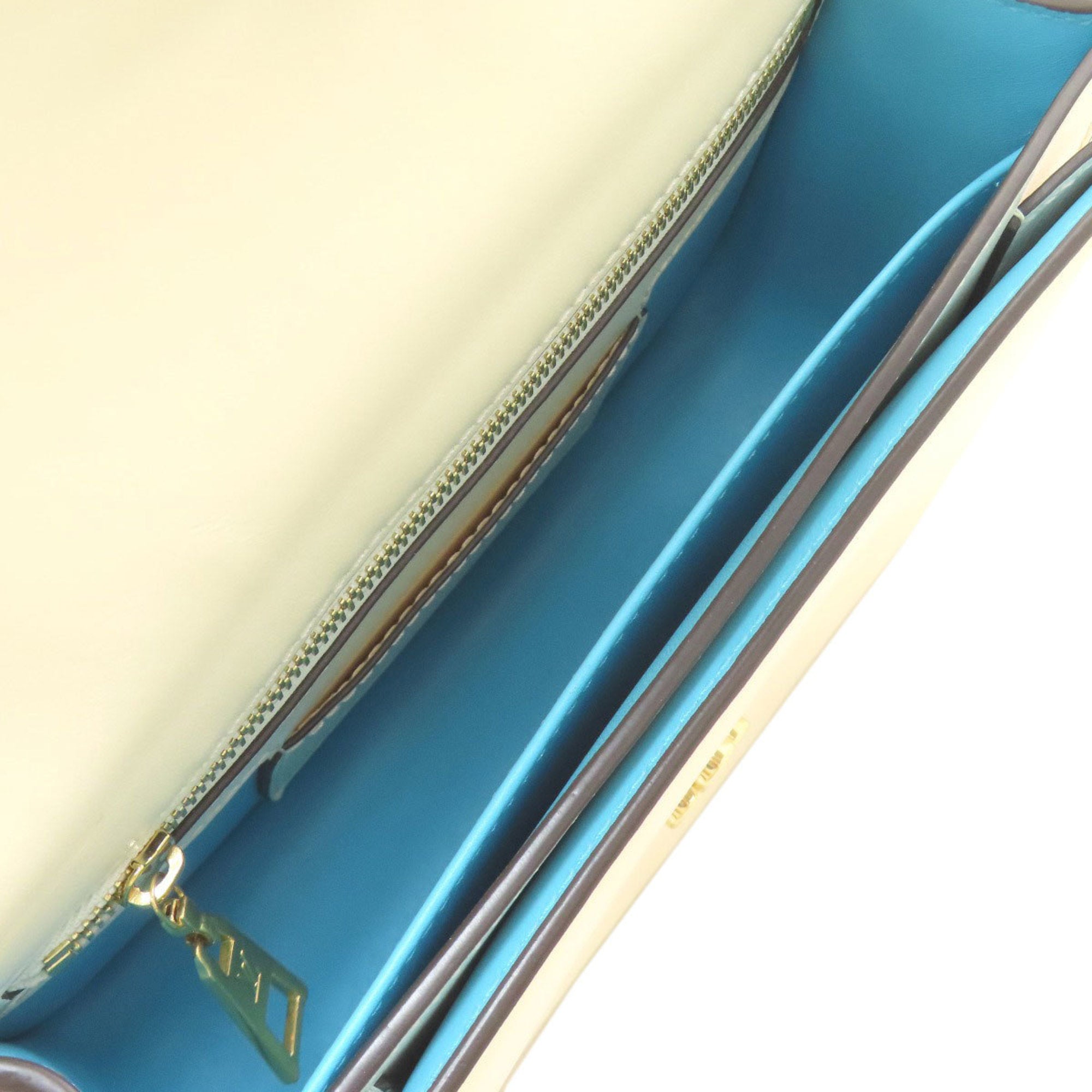 Louis Vuitton Cream Leather Shoulder Bag (Pre-Owned)