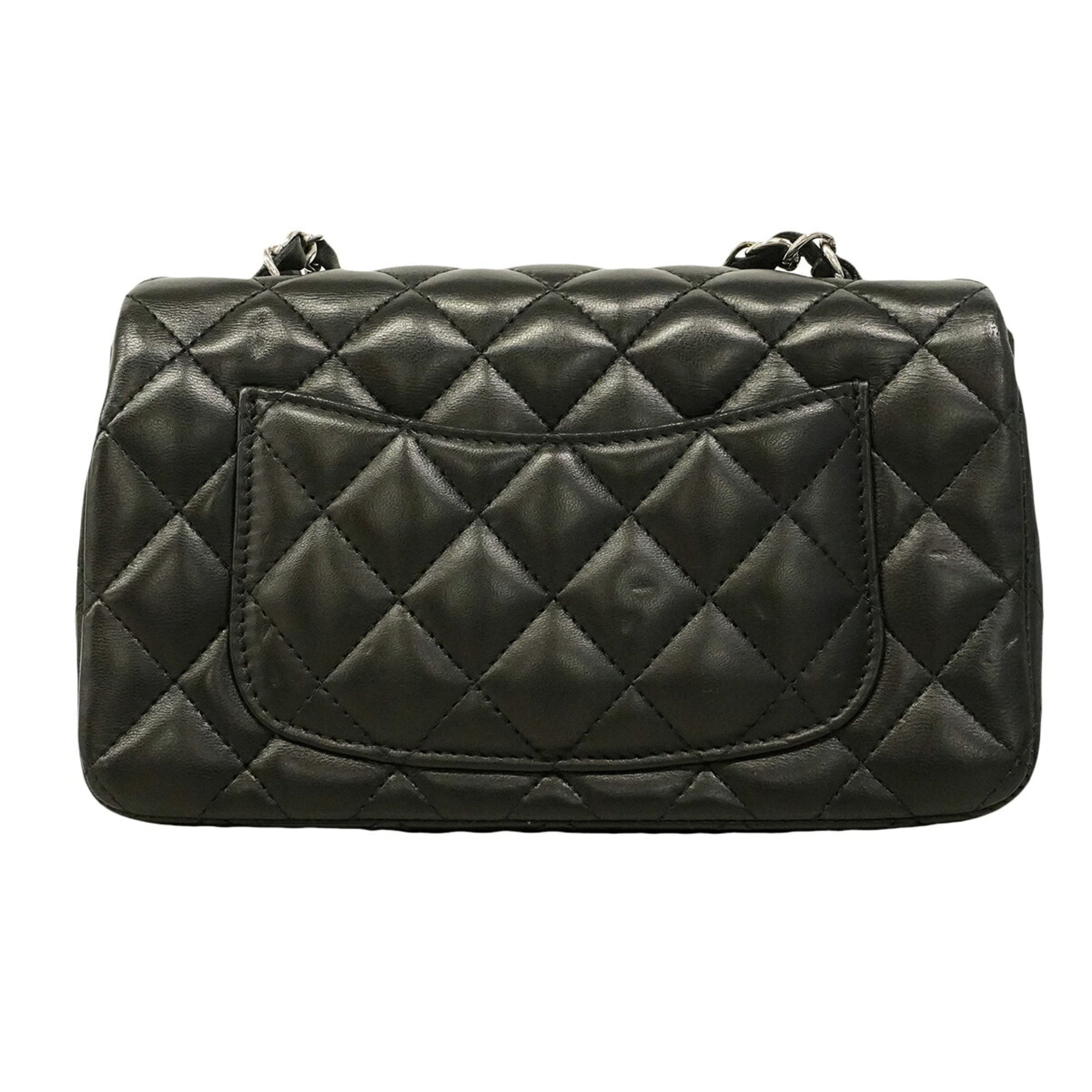 Chanel Black Leather Shoulder Bag (Pre-Owned)
