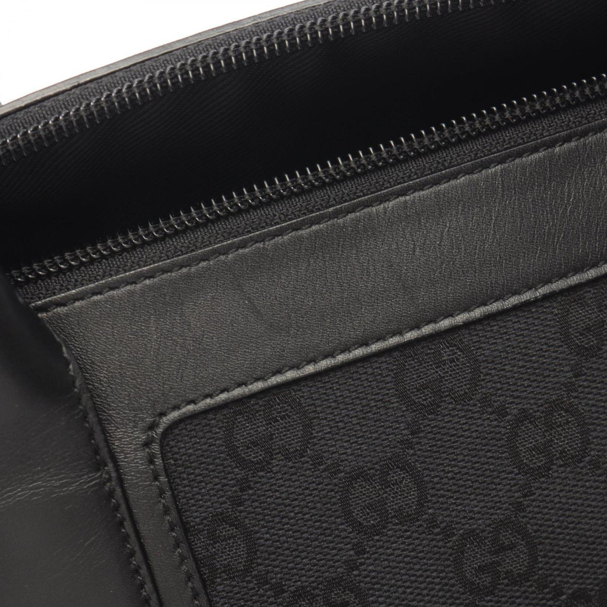 Gucci Gg Canvas Black Gg Canvas Leather Handbag (Pre-Owned)
