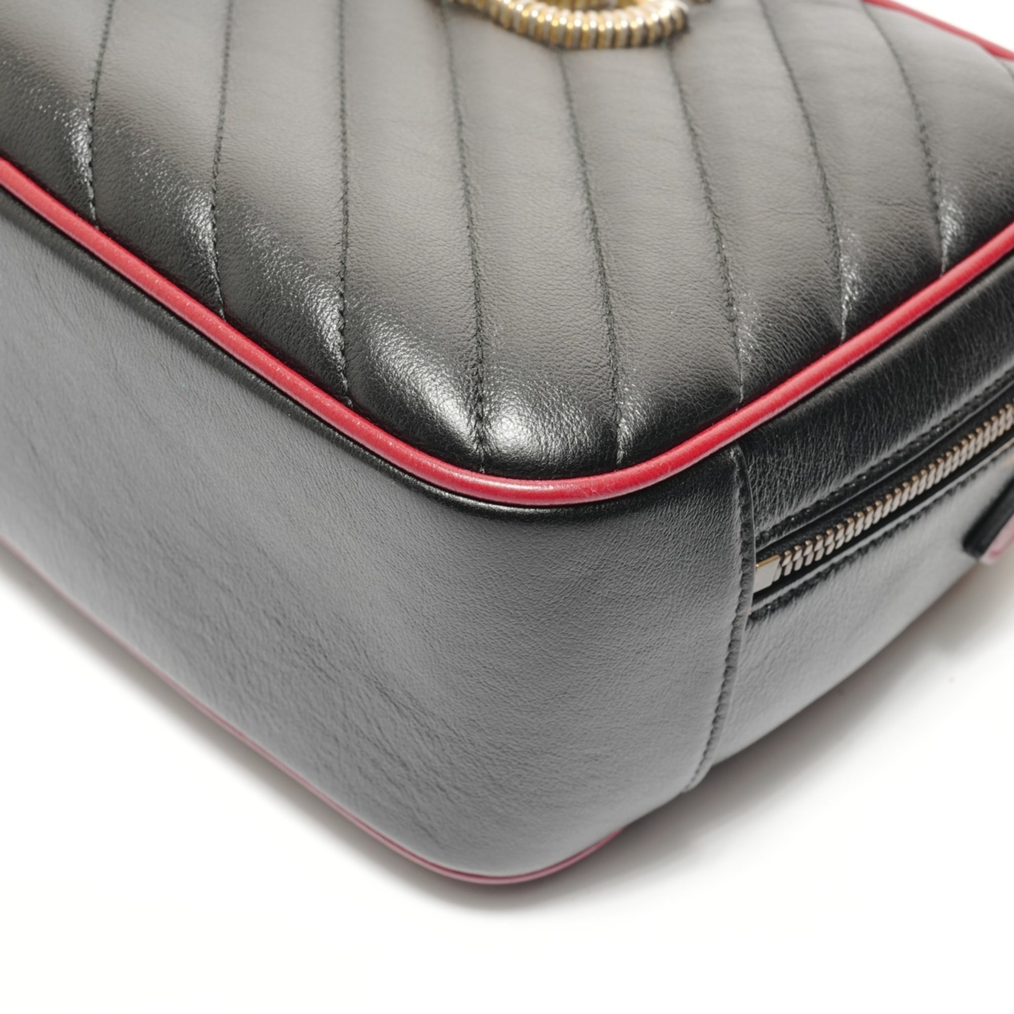 Gucci Black Shoulder Bag (Pre-Owned)