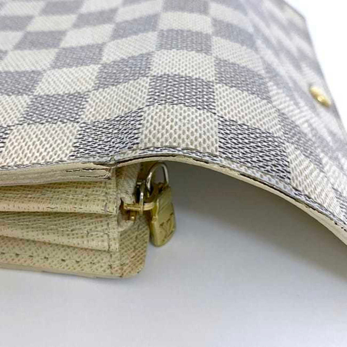 Louis Vuitton Damier Azur Gray White Damier Canvas Long Wallet (Bi-Fold) (Pre-Owned)