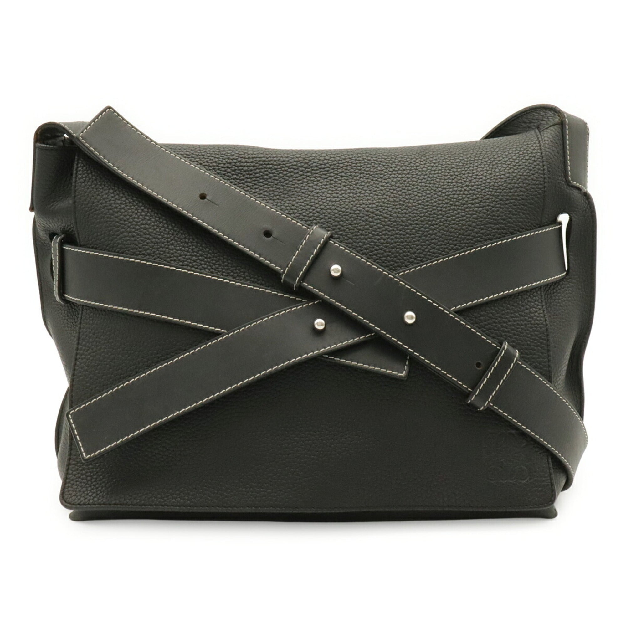 Loewe Black Leather Shoulder Bag (Pre-Owned)