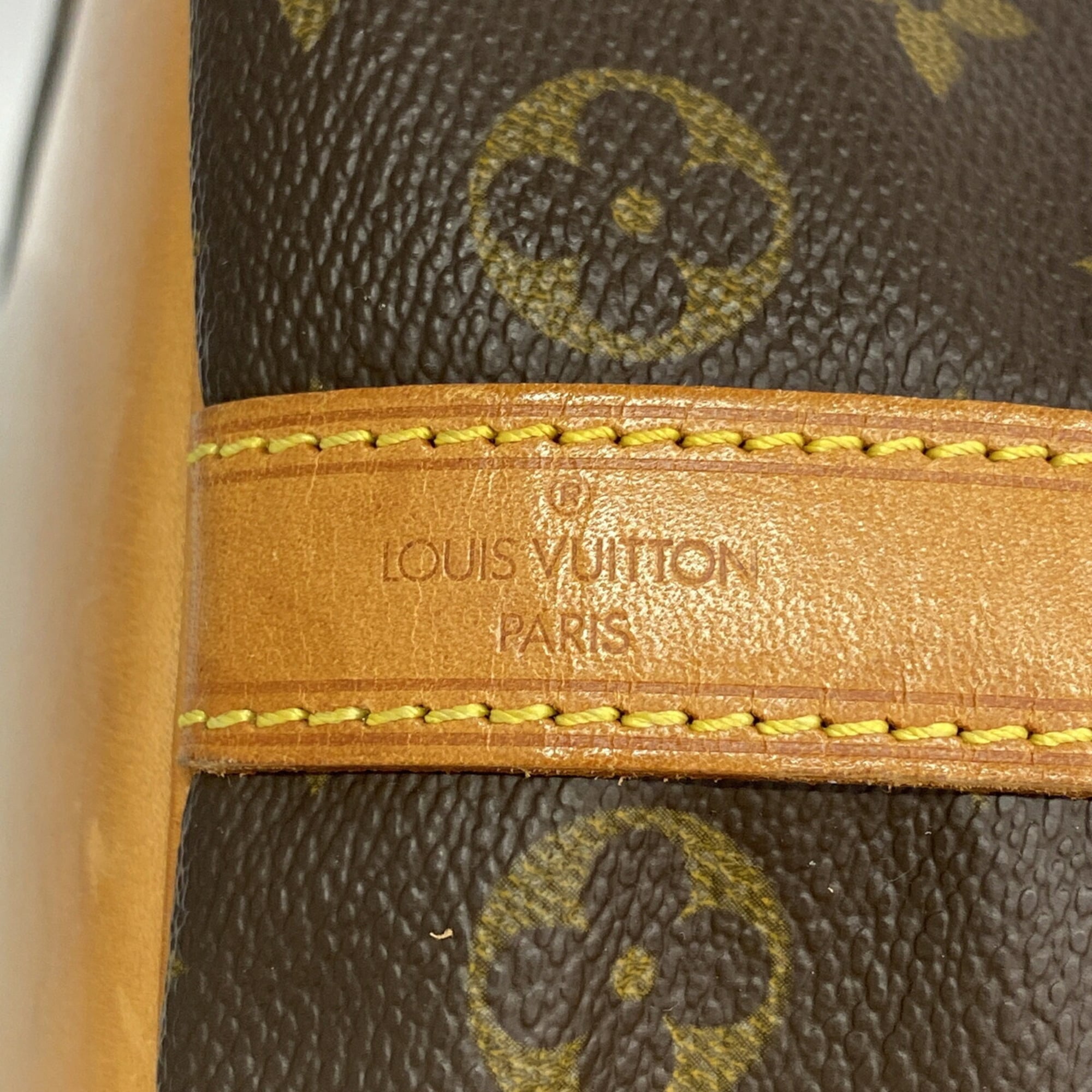 Louis Vuitton Brown Shoulder Bag (Pre-Owned)