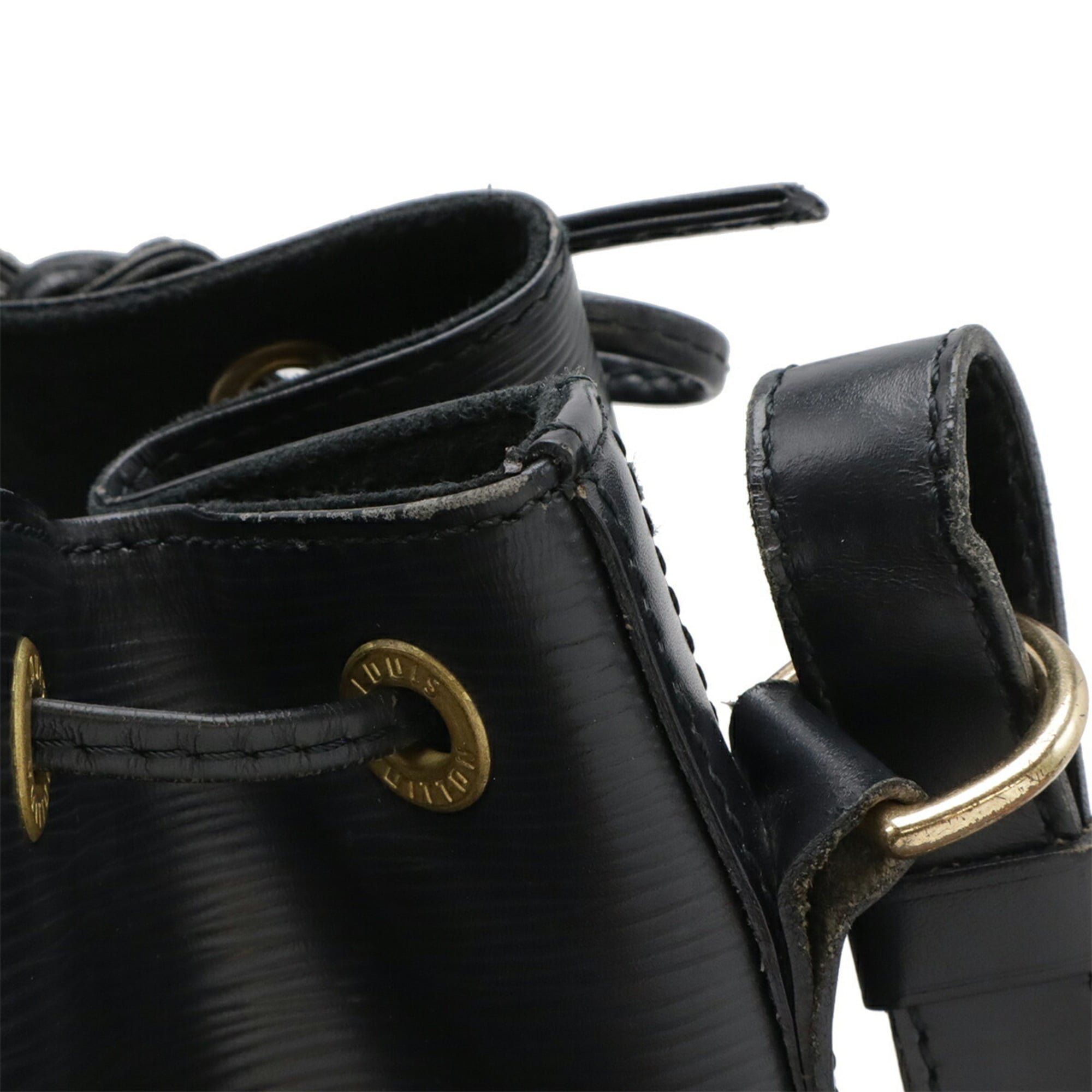 Louis Vuitton Black Noir Epi Leather Shoulder Bag (Pre-Owned)