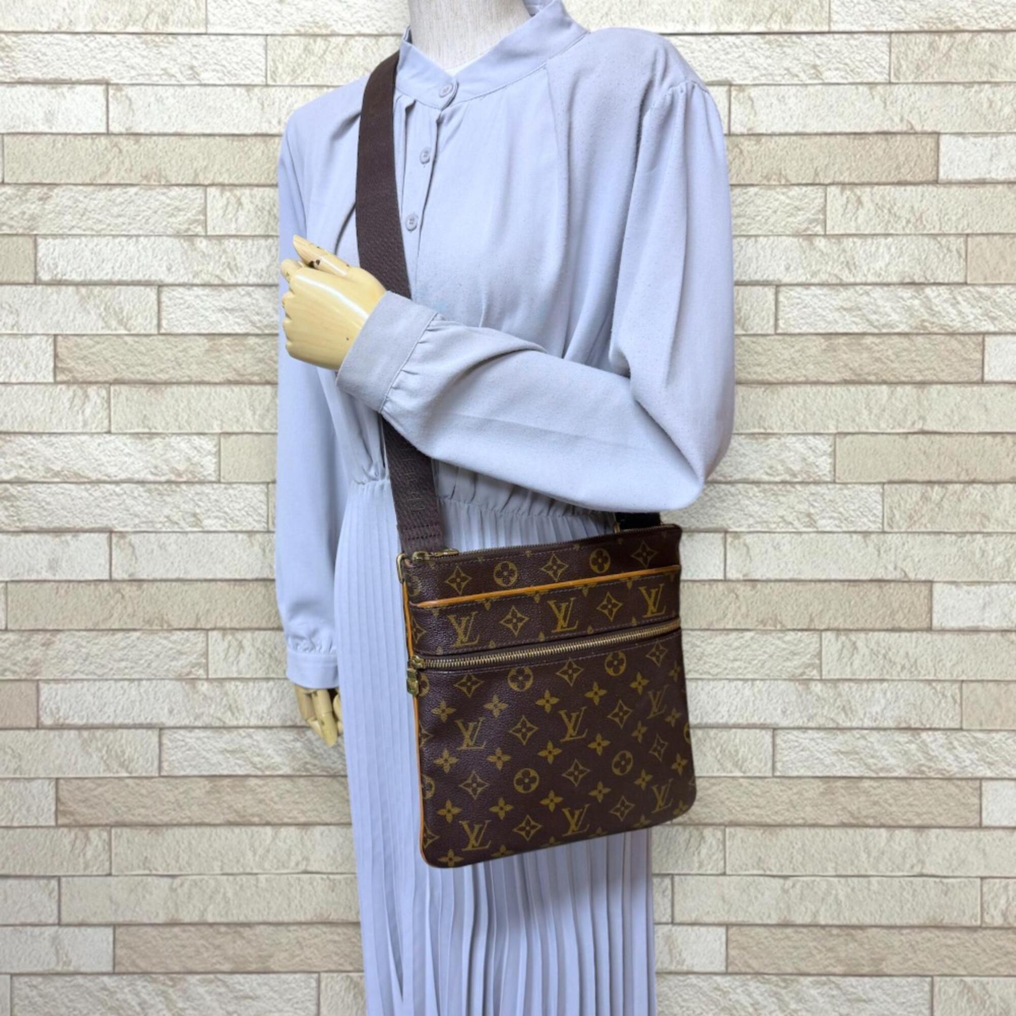 Louis Vuitton Monogram Brown Monogram Pochette Shoulder Bag (Pre-Owned)
