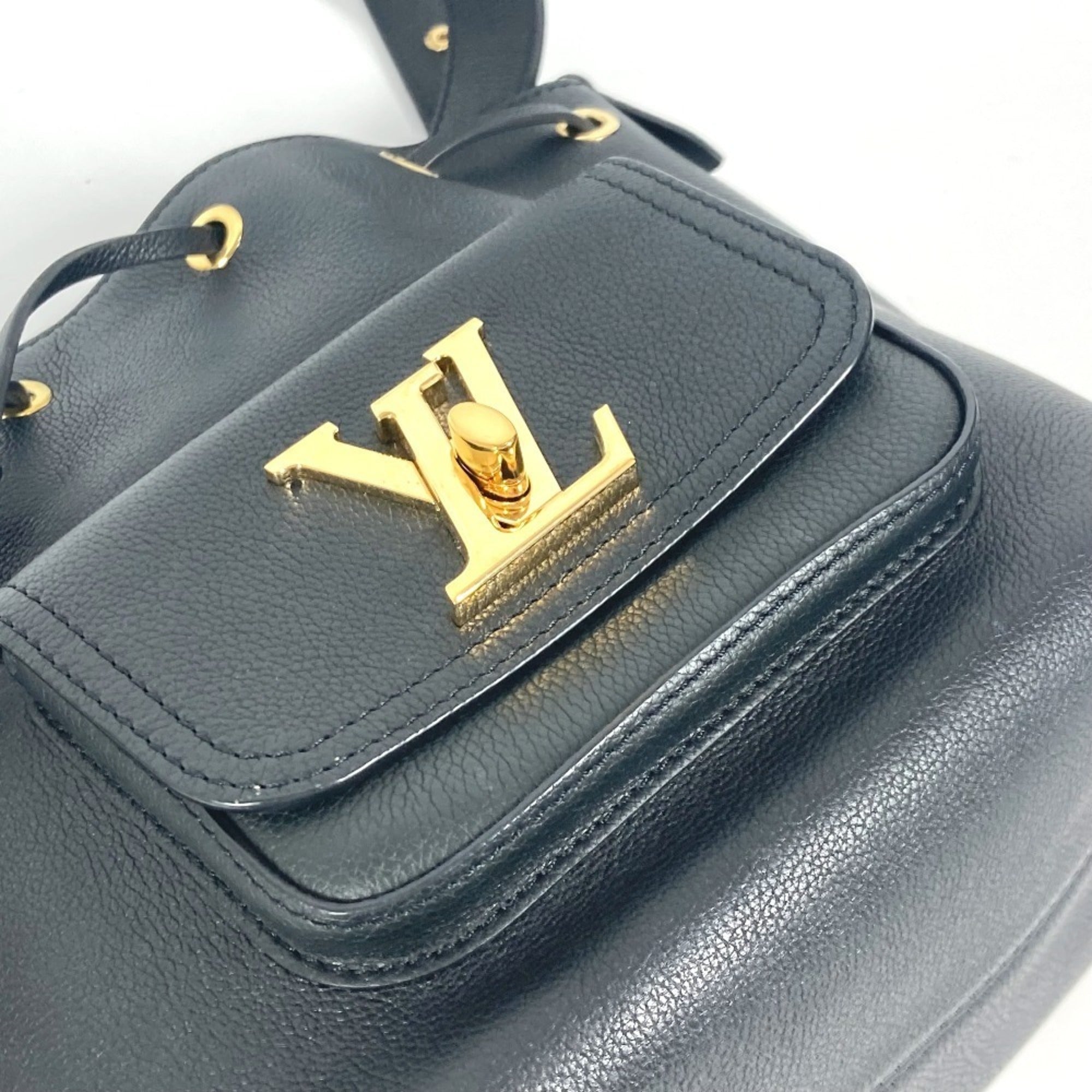 Louis Vuitton Black Noir Leather Handbag Shoulder Bag (Pre-Owned)