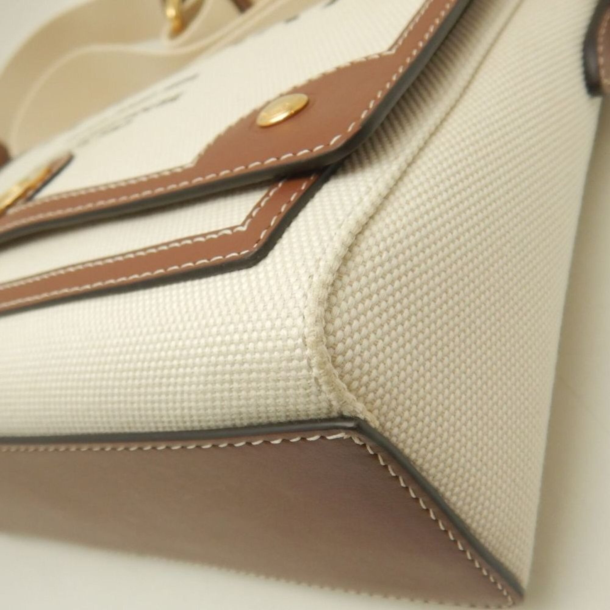 Burberry Gold Canvas Leather Shoulder Bag (Pre-Owned)