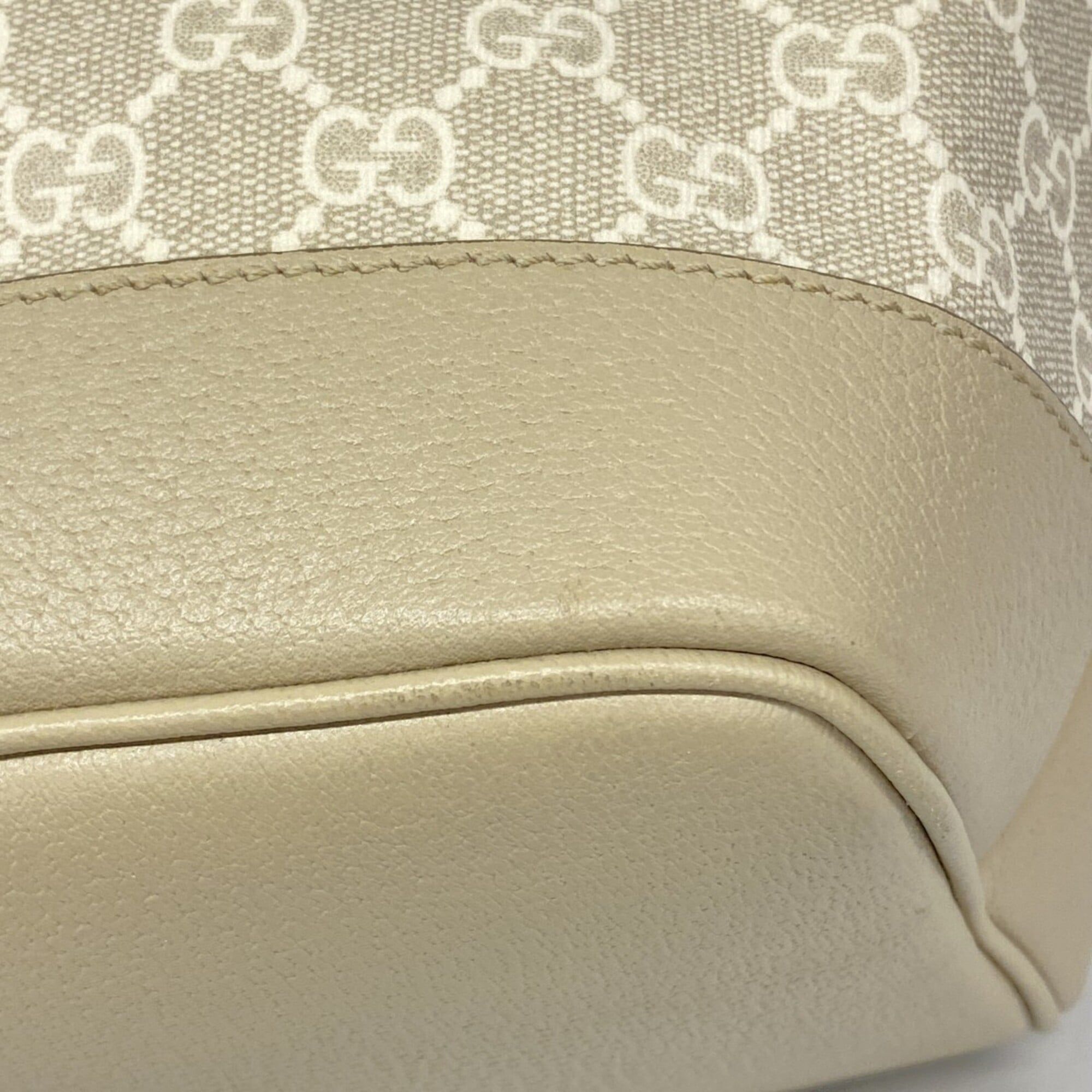 Gucci Beige Pvc Tote Bag (Pre-Owned)