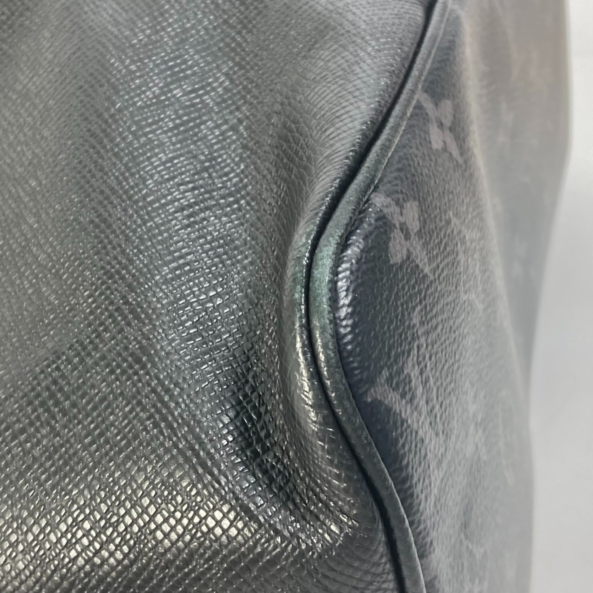 Louis Vuitton Taigarama Black Taiga Leather Monogram Eclipse Handbag Shoulder Bag Tote Bag (Pre-Owned)