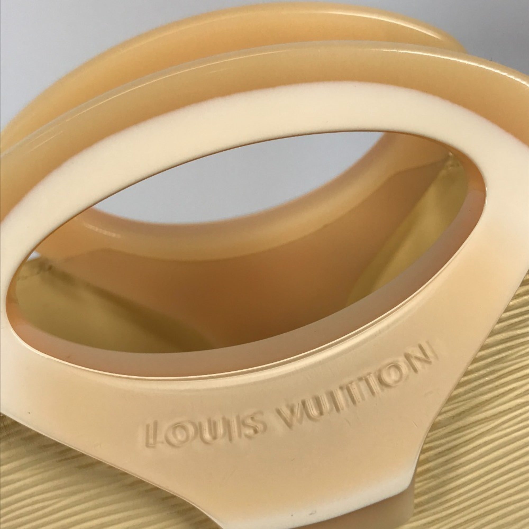 Louis Vuitton Epi Beige Vanilla Epi Leather Handbag (Pre-Owned)