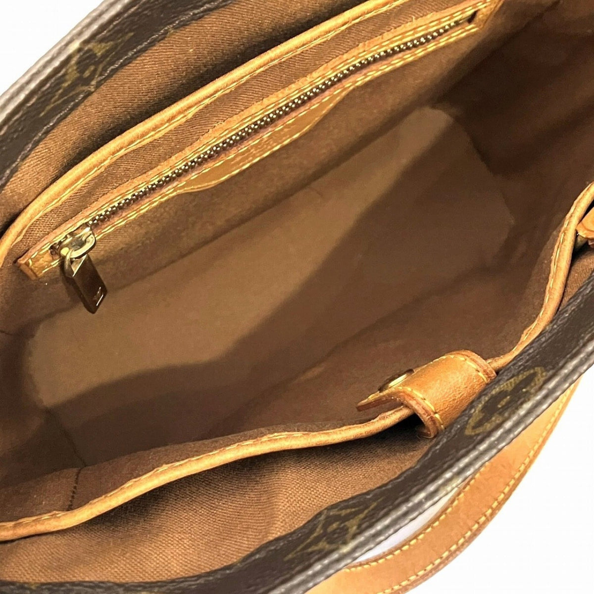 Louis Vuitton Monogram Brown Monogram Handbag (Pre-Owned)