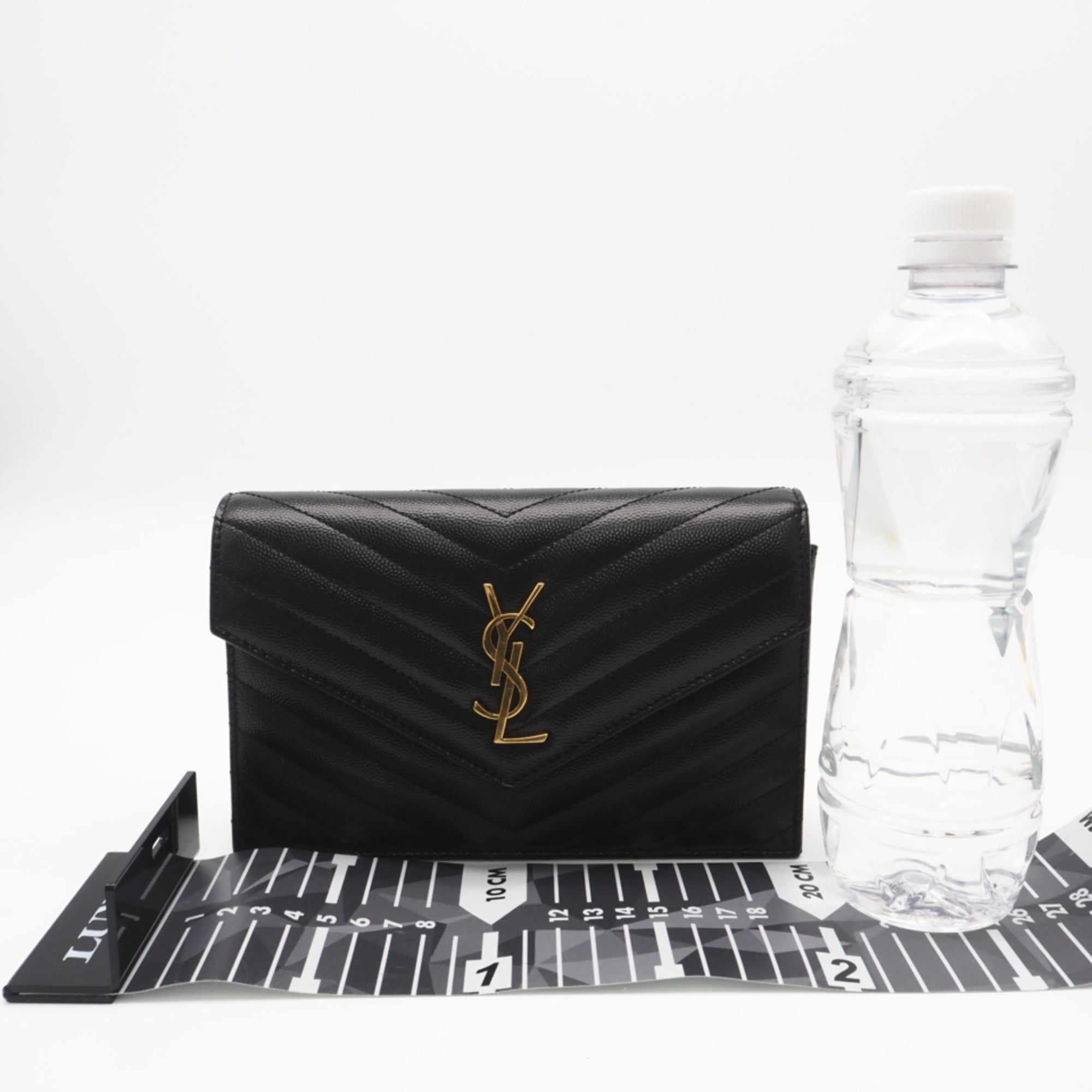 Yves Saint Laurent Black Leather Chain/Shoulder Wallet (Pre-Owned)