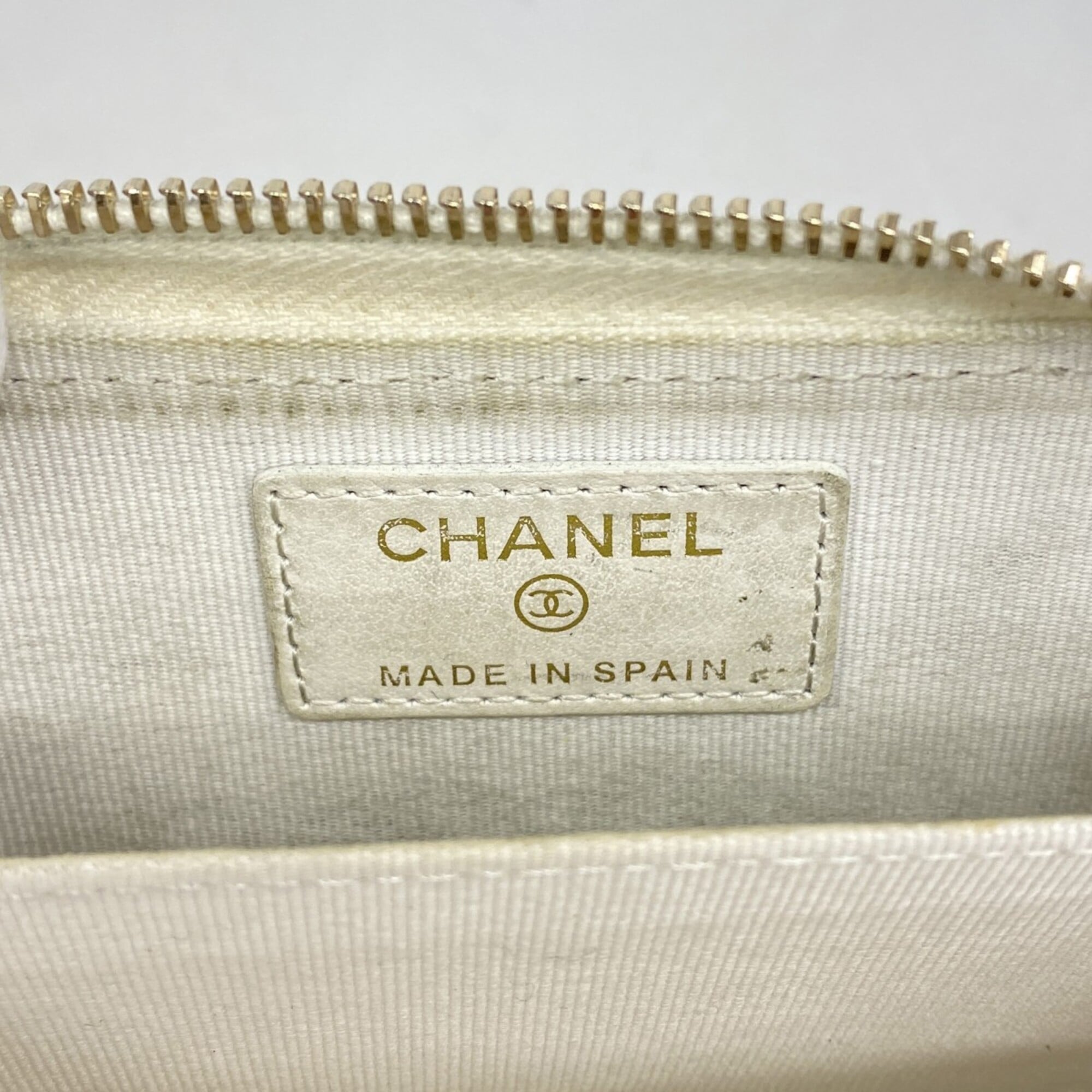 Chanel White Grained Calfskin Coin Purse/Coin Case (Pre-Owned)