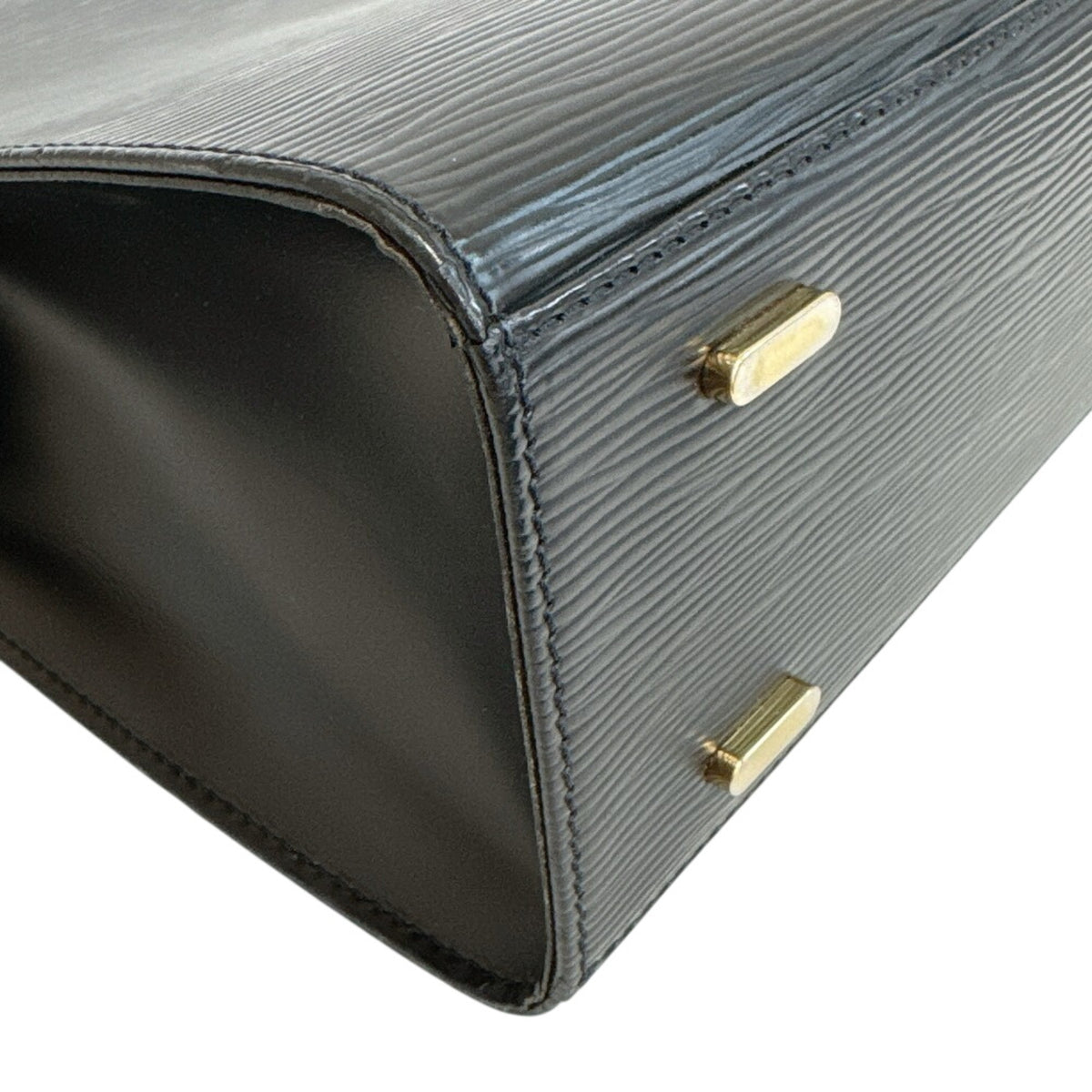 Louis Vuitton Epi Black Leather Handbag (Pre-Owned)