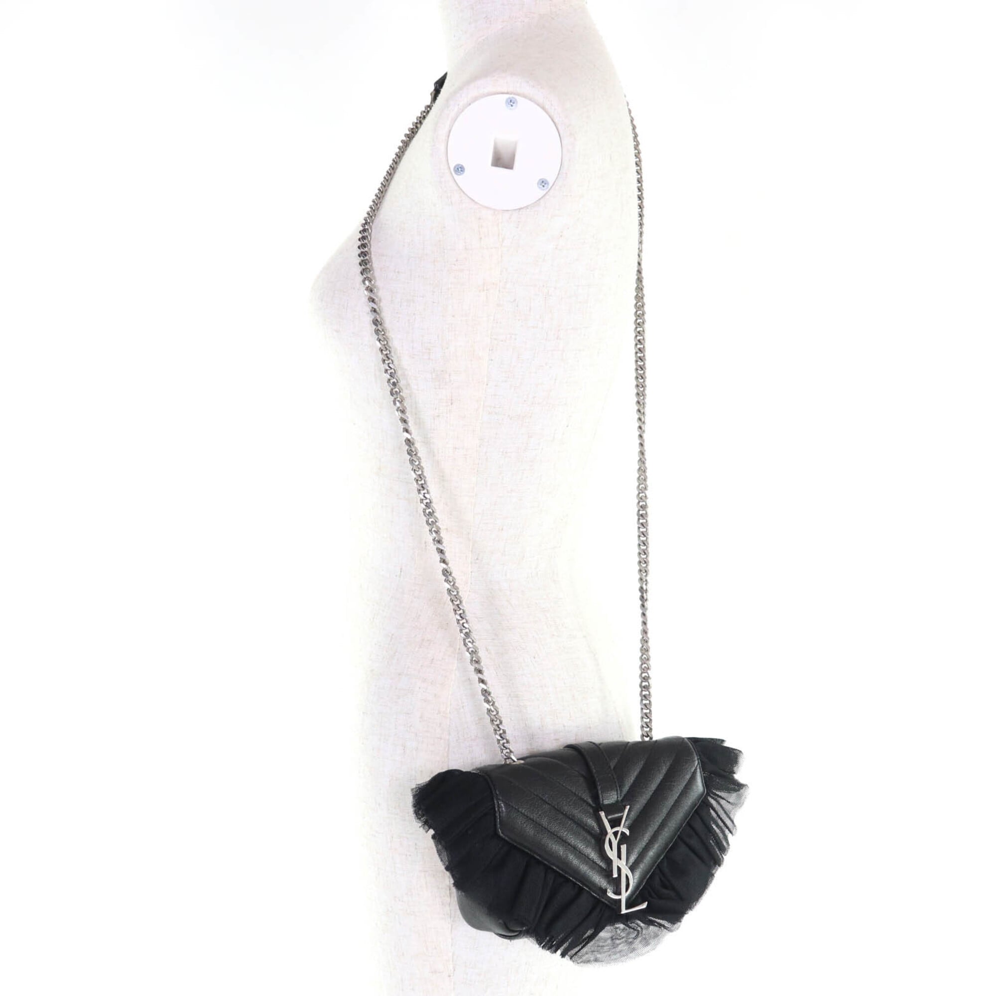 Saint Laurent Black Leather Shoulder Bag (Pre-Owned)