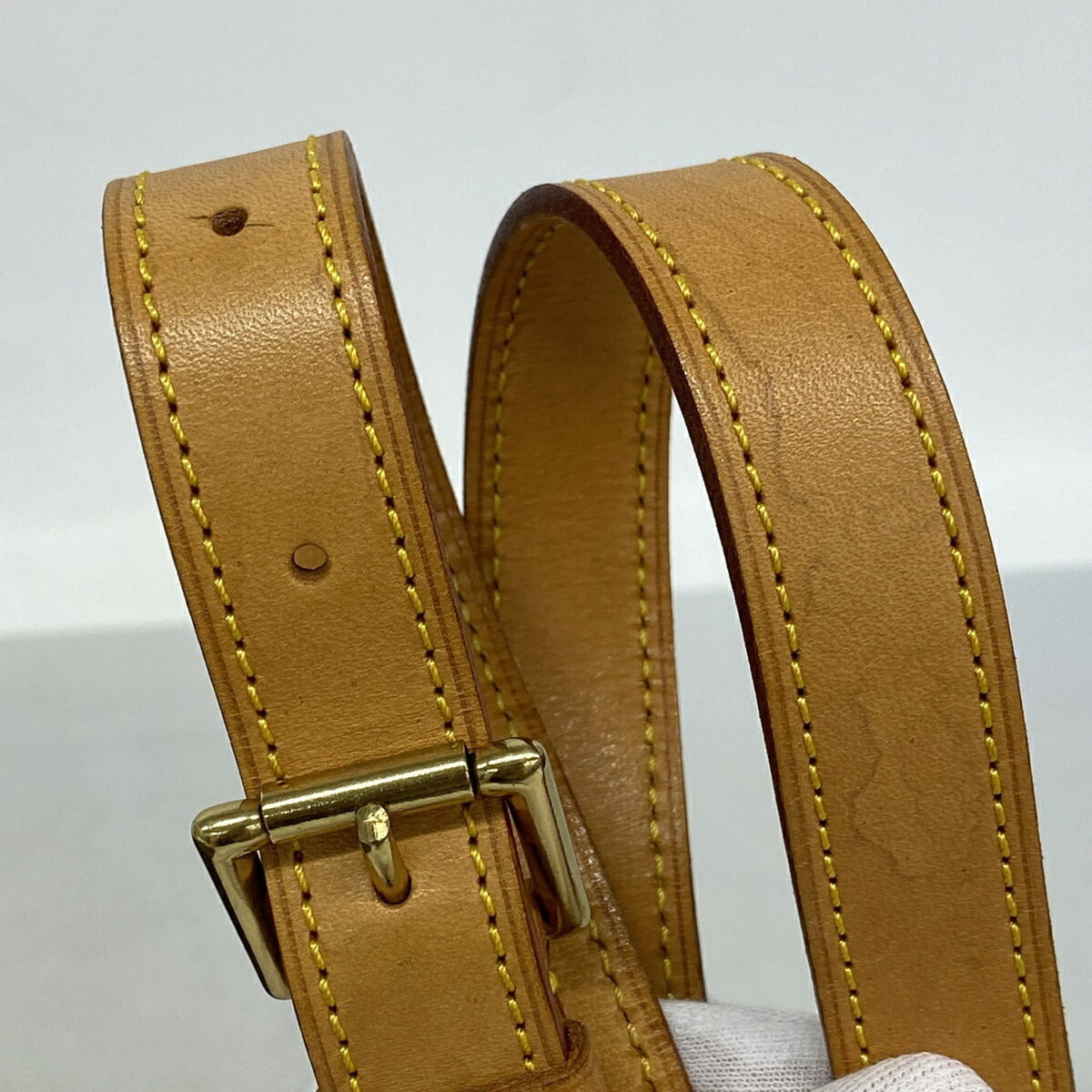 Louis Vuitton Brown Shoulder Bag (Pre-Owned)