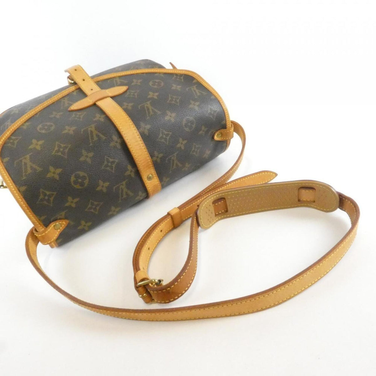 Louis Vuitton Marron Coated Canvas Shoulder Bag (Pre-Owned)