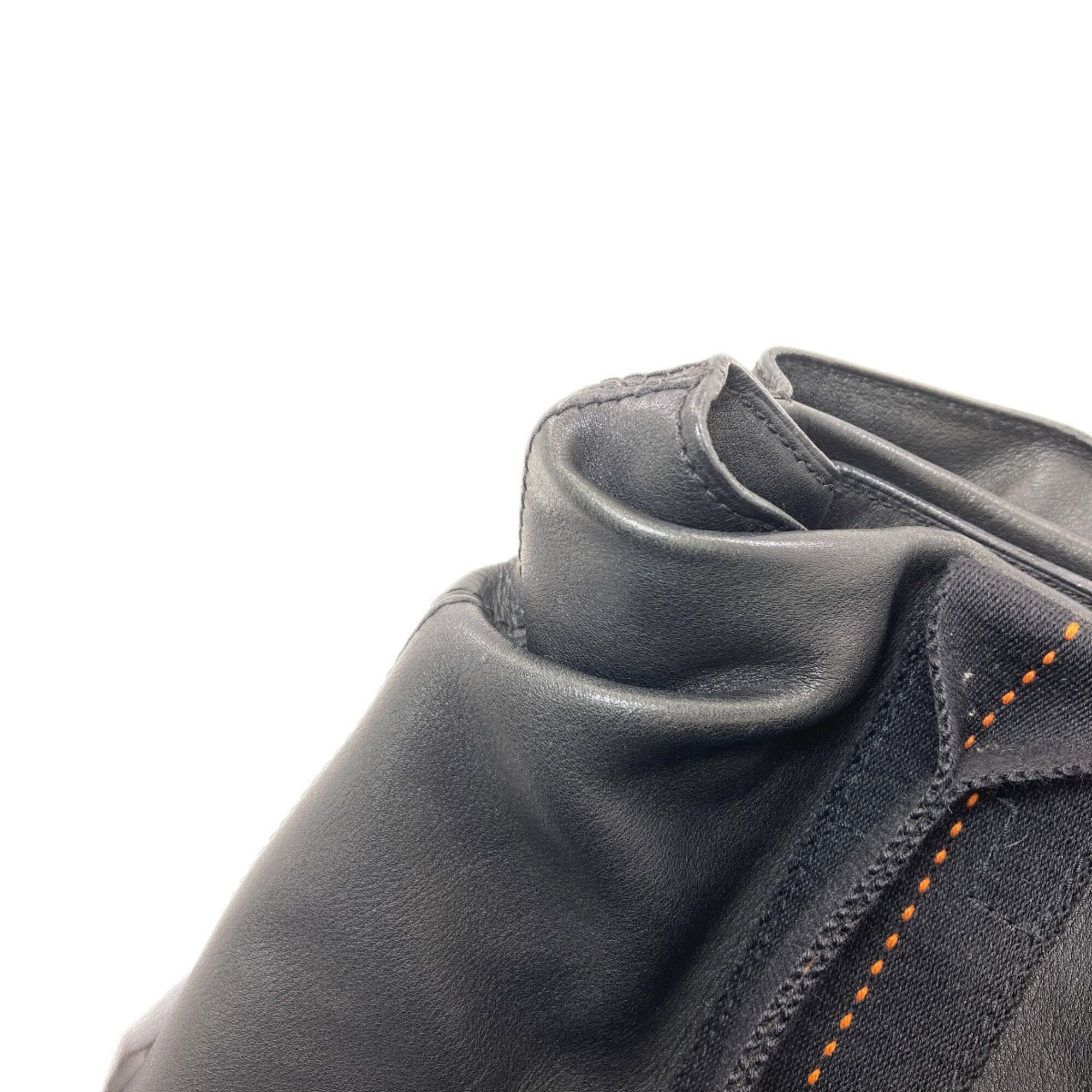 Hermes Black Leather Handbag (Pre-Owned)