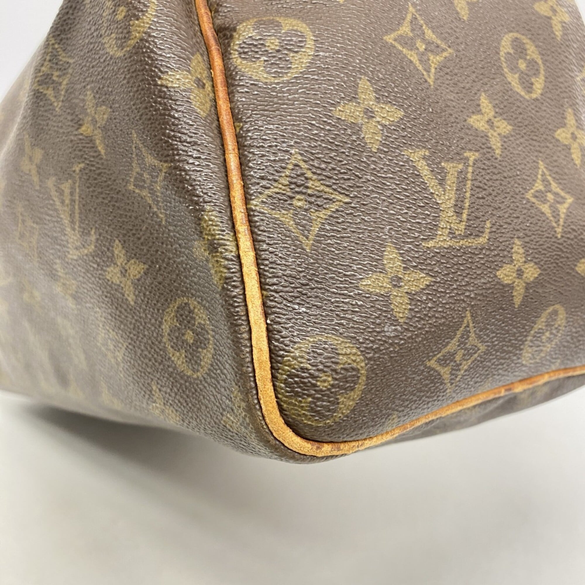 Louis Vuitton Brown Handbag (Pre-Owned)