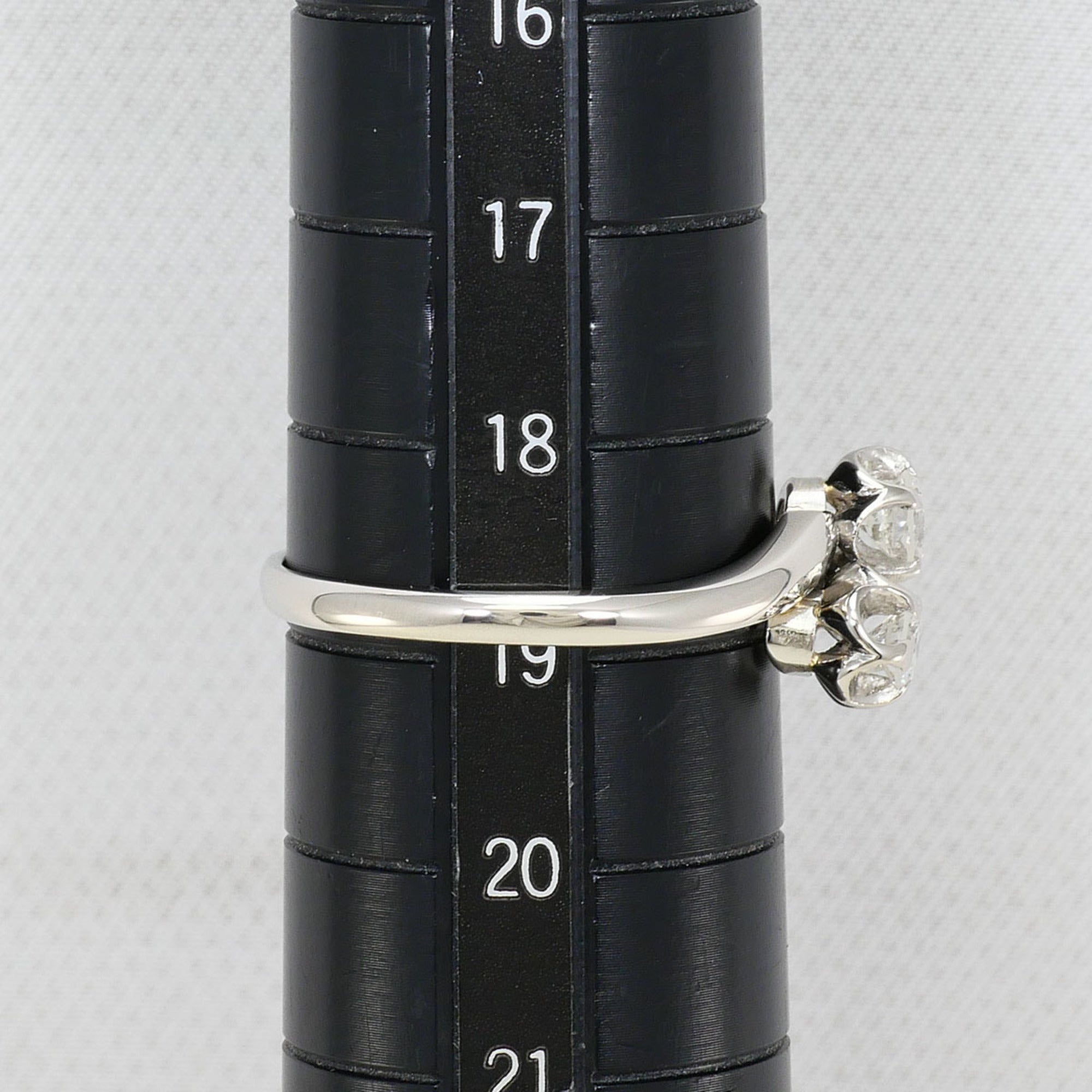 Unbranded Platinum Platinum Band Ring (Pre-Owned)