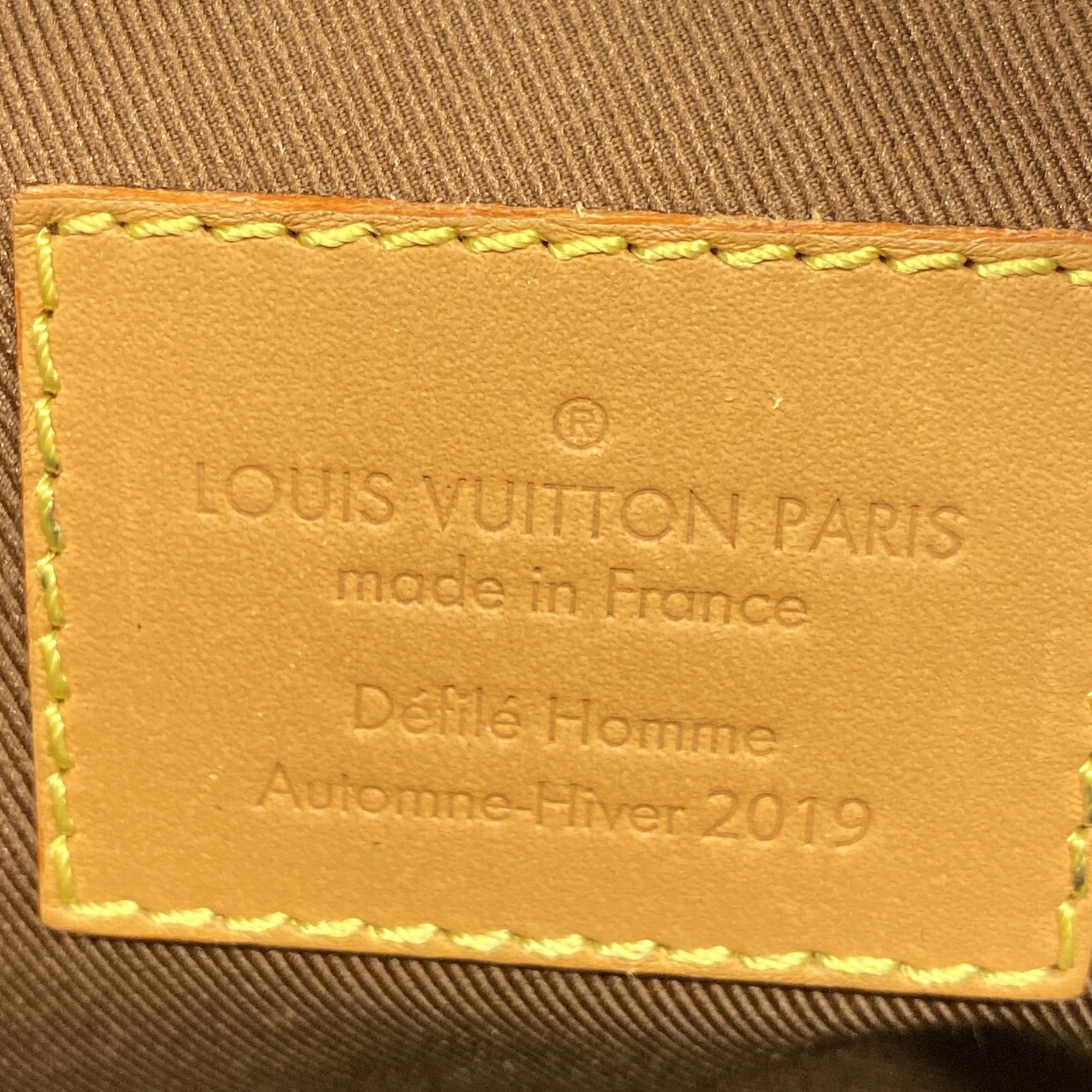 Louis Vuitton Brown Shoulder Bag (Pre-Owned)