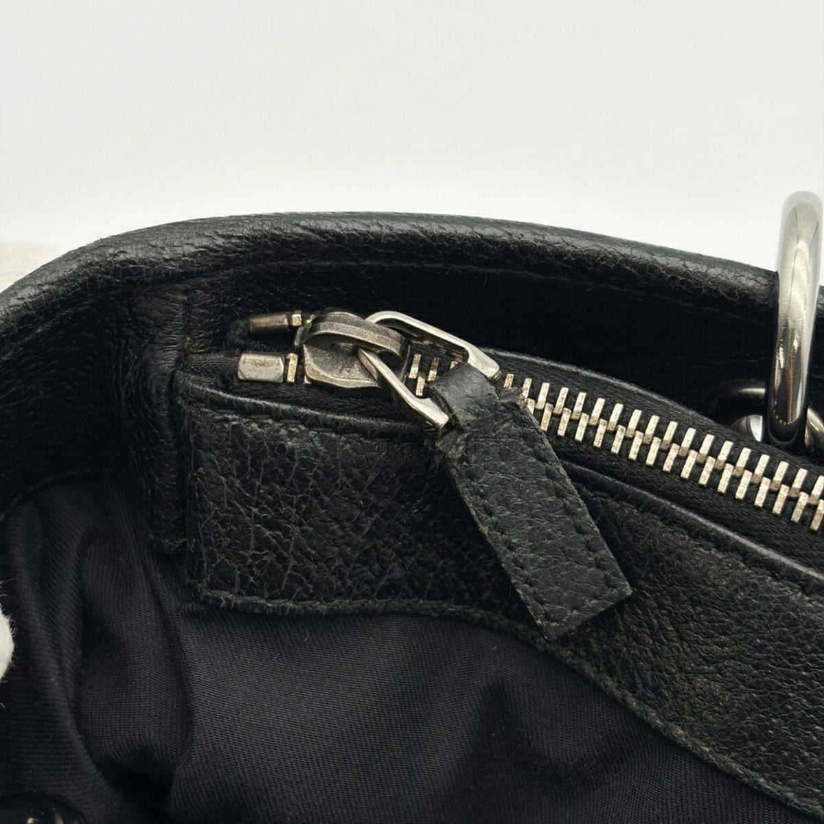 Gucci Gg Canvas Black Gg Canvas Leather Tote Bag (Pre-Owned)
