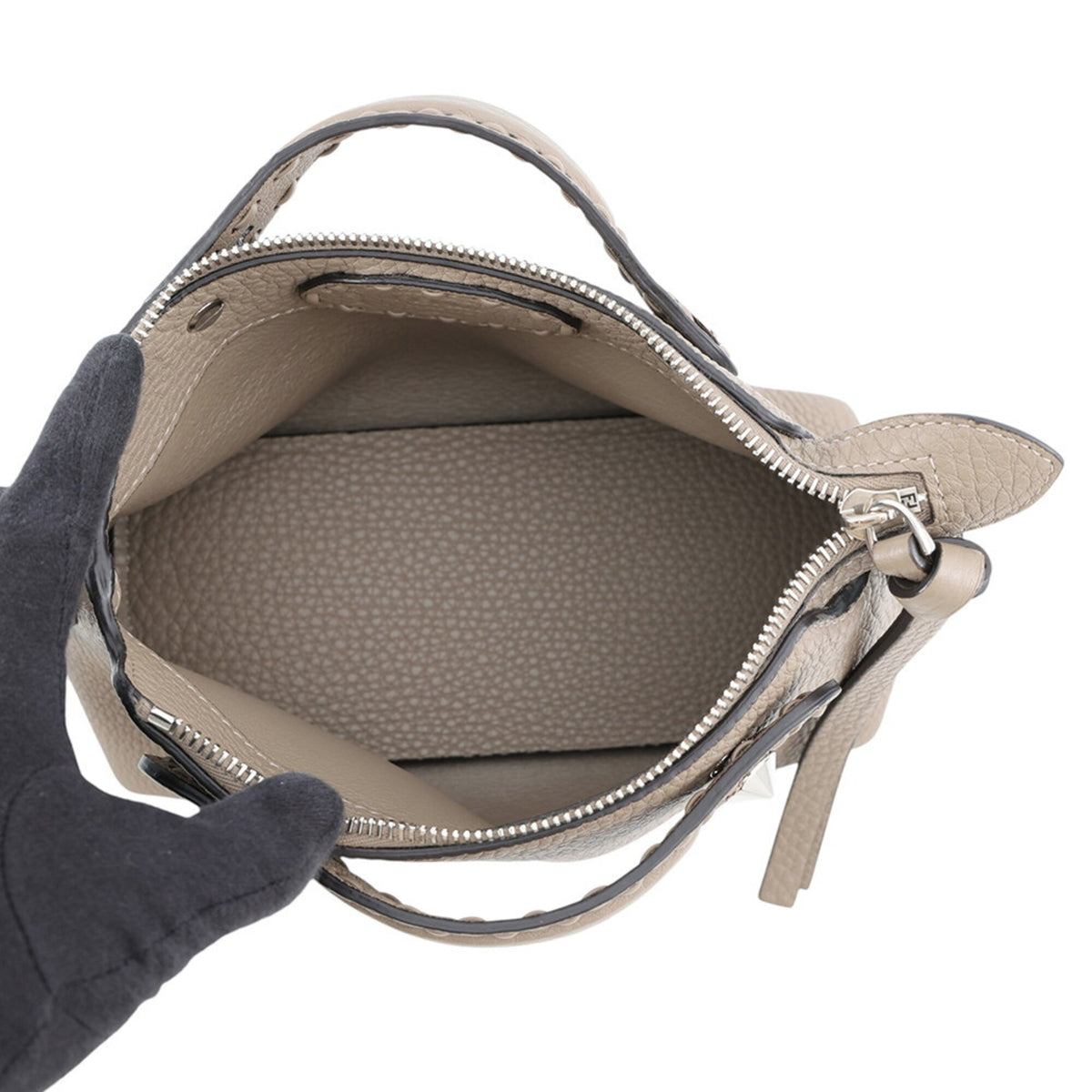 Fendi Selleria Gray Leather Handbag (Pre-Owned)