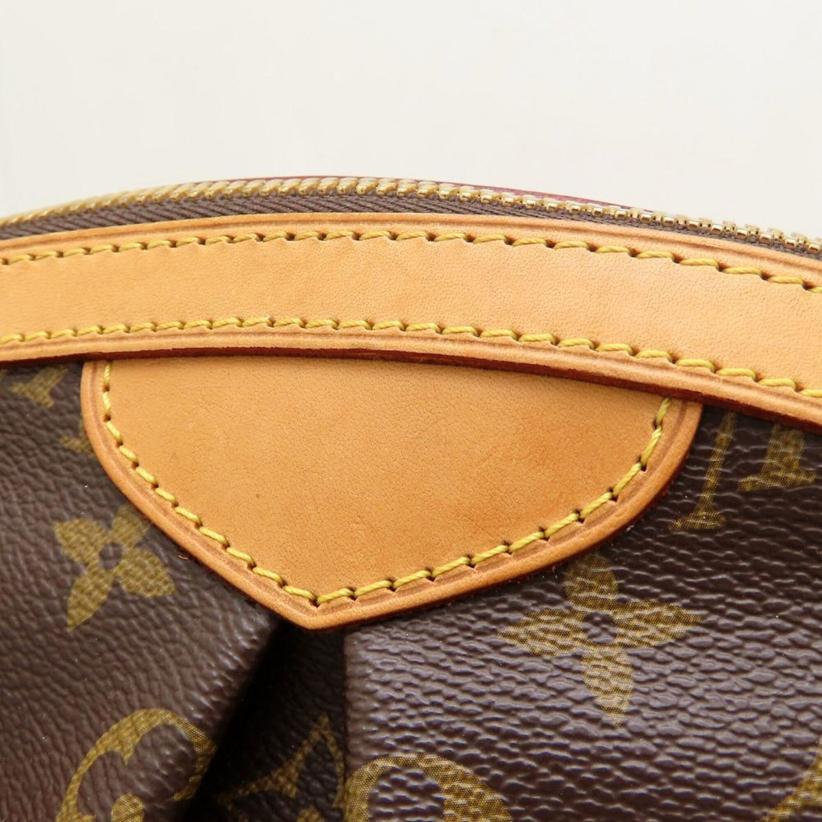 Louis Vuitton Brown Monogram Canvas Handbag (Pre-Owned)