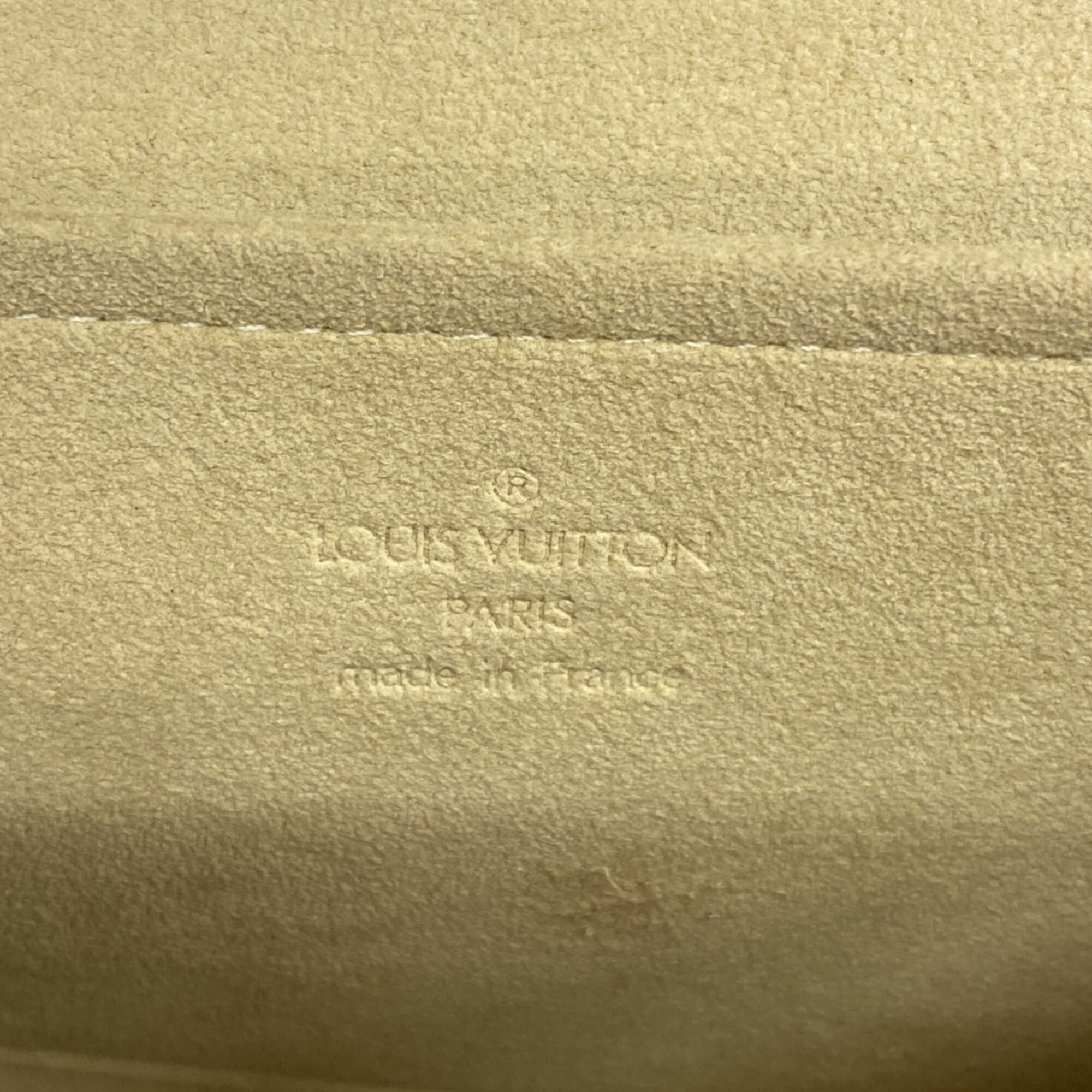 Louis Vuitton Brown Shoulder Bag (Pre-Owned)