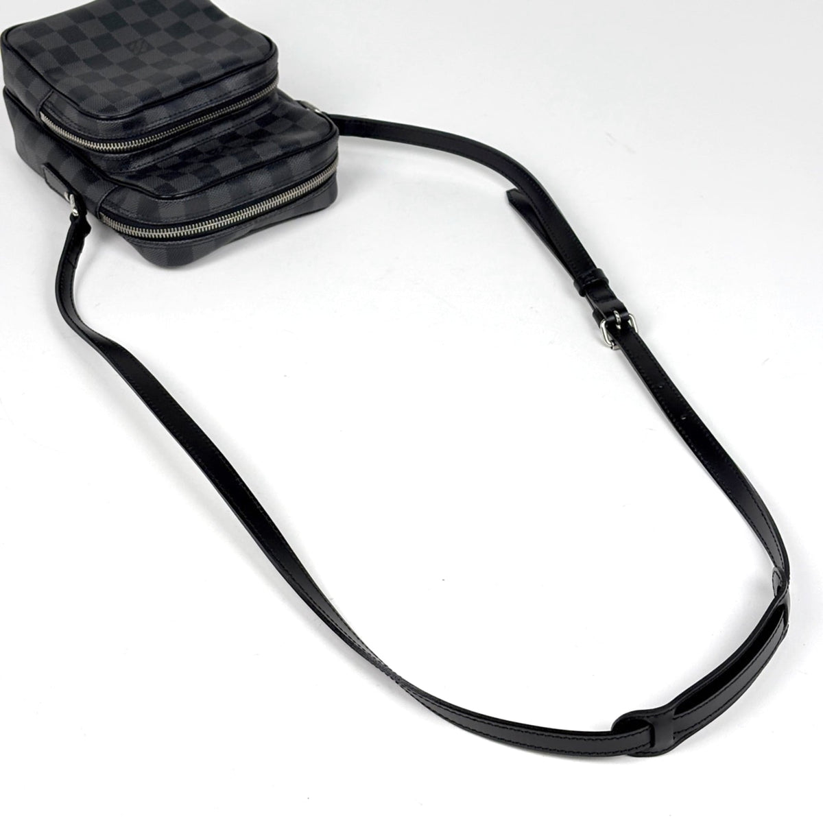 Louis Vuitton Black Noir Damier Graphite Shoulder Bag (Pre-Owned)
