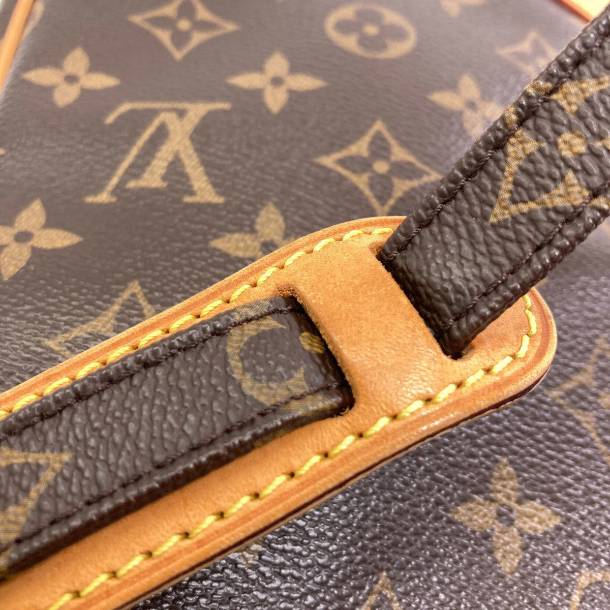 Louis Vuitton Monogram Monogram Shoulder Bag (Pre-Owned)