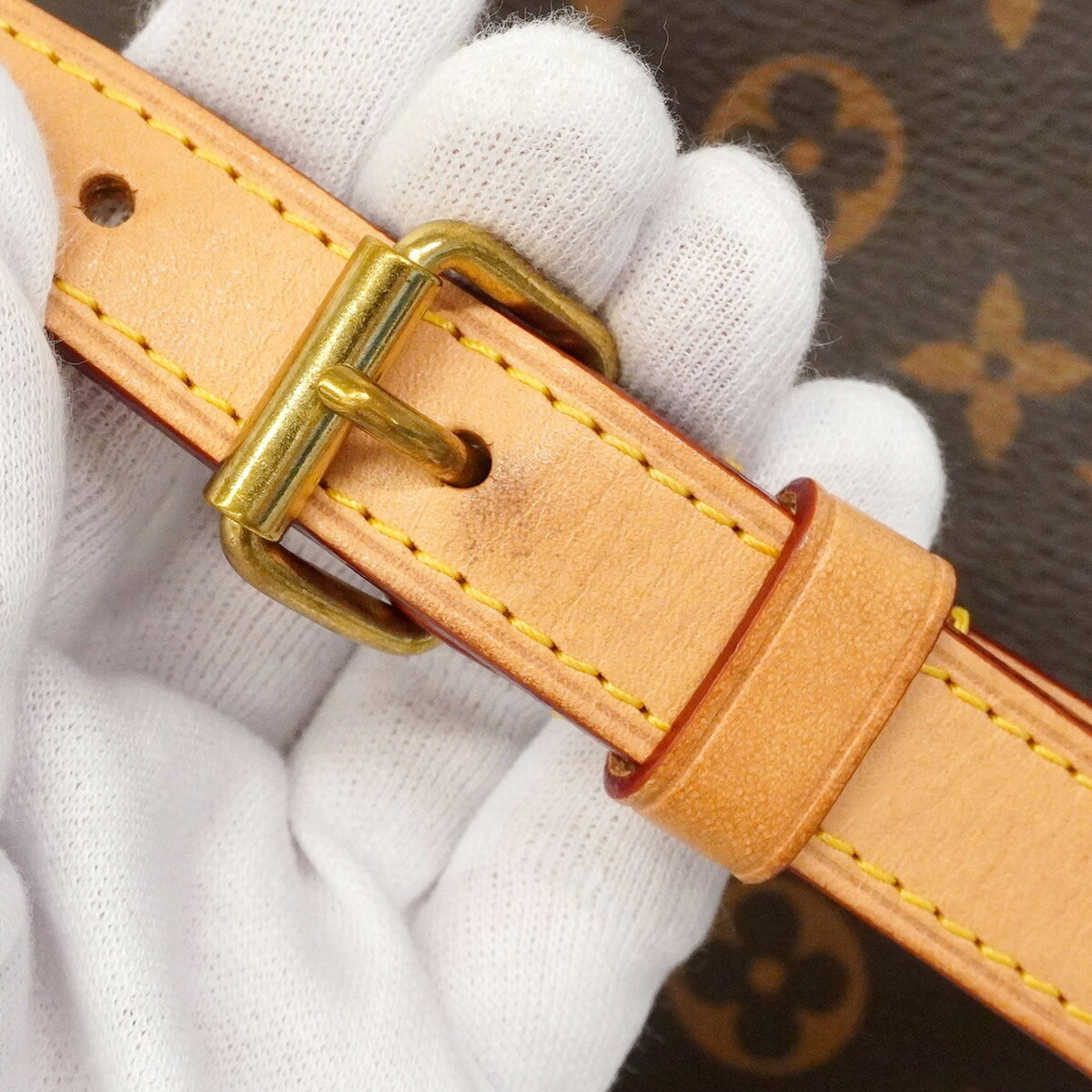 Louis Vuitton Brown Handbag (Pre-Owned)