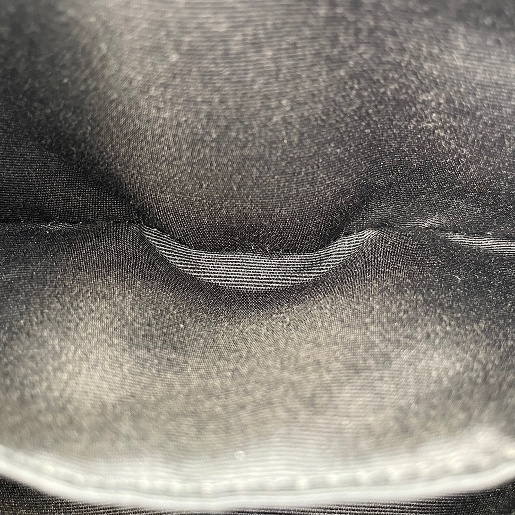 Coach Black White Leather Shoulder Bag (Pre-Owned)
