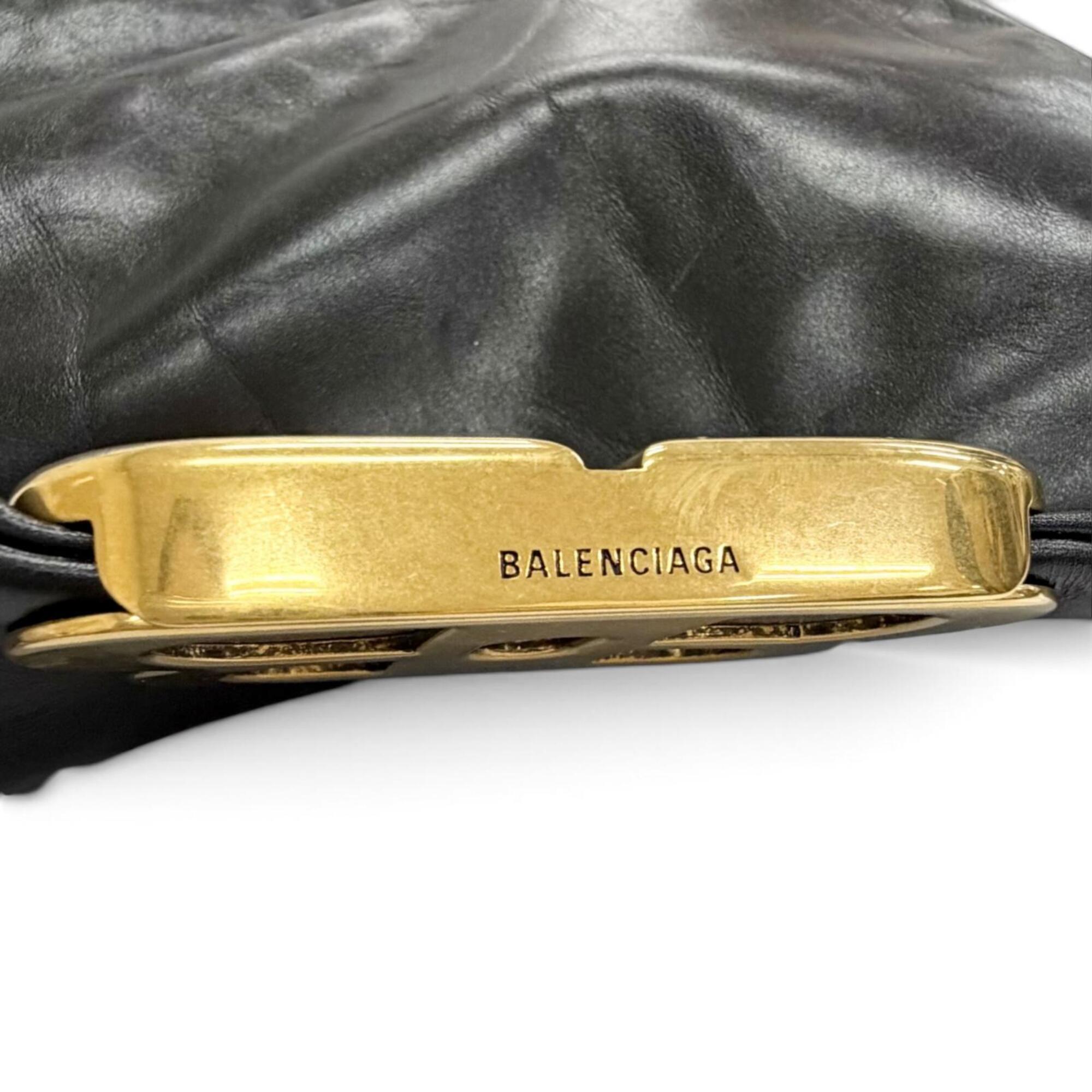 Balenciaga Black Leather Shoulder Bag (Pre-Owned)