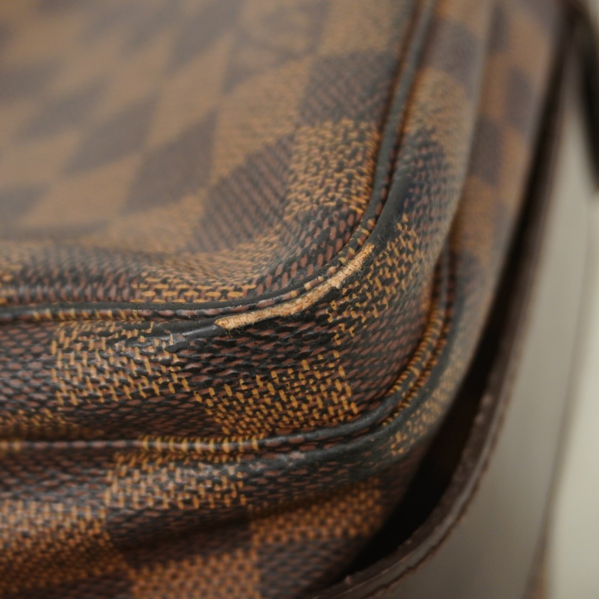 Louis Vuitton Ebene Shoulder Bag (Pre-Owned)